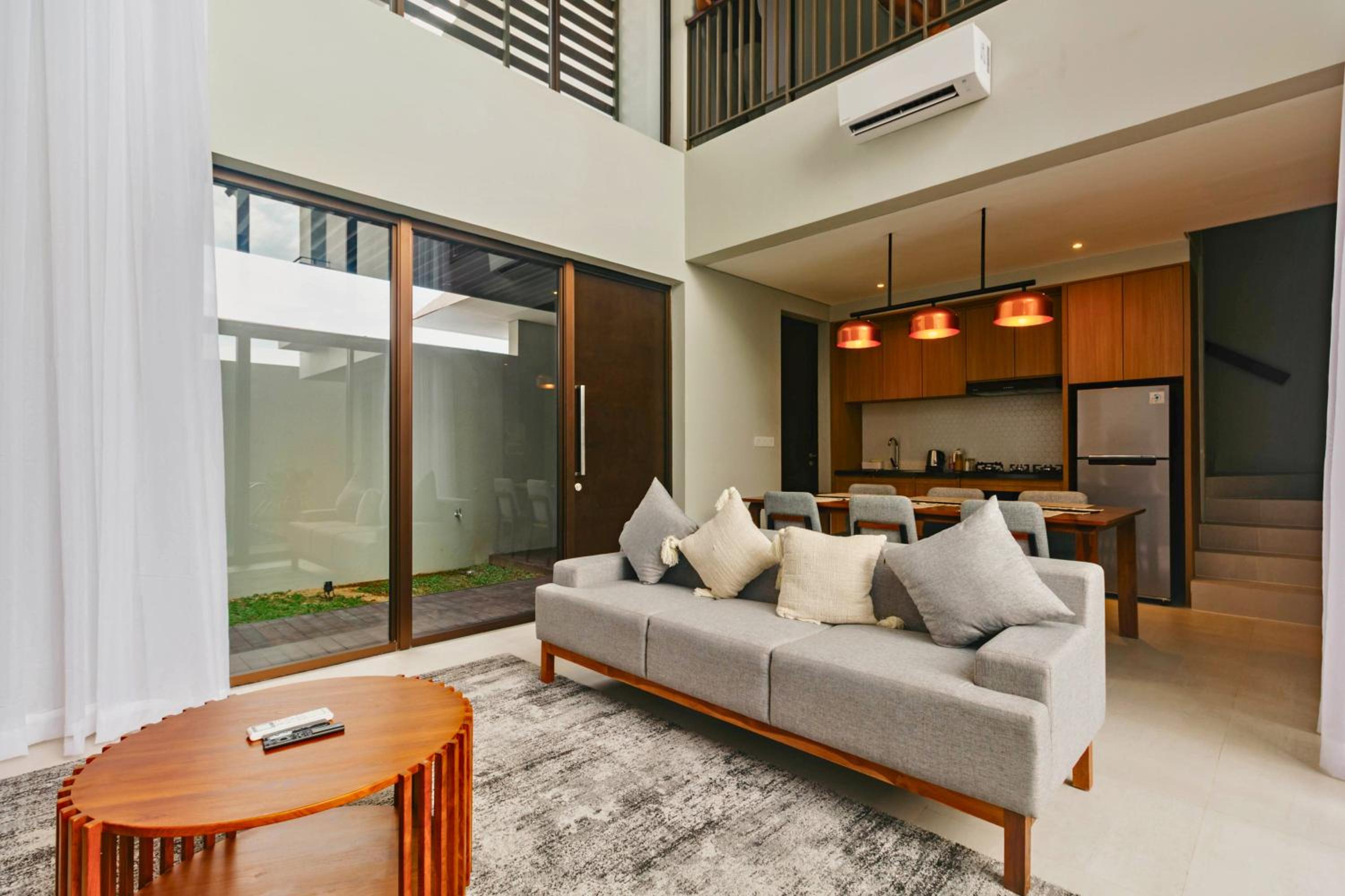 Resvara F27 - 3BR Private Pool Villa in Ciputra