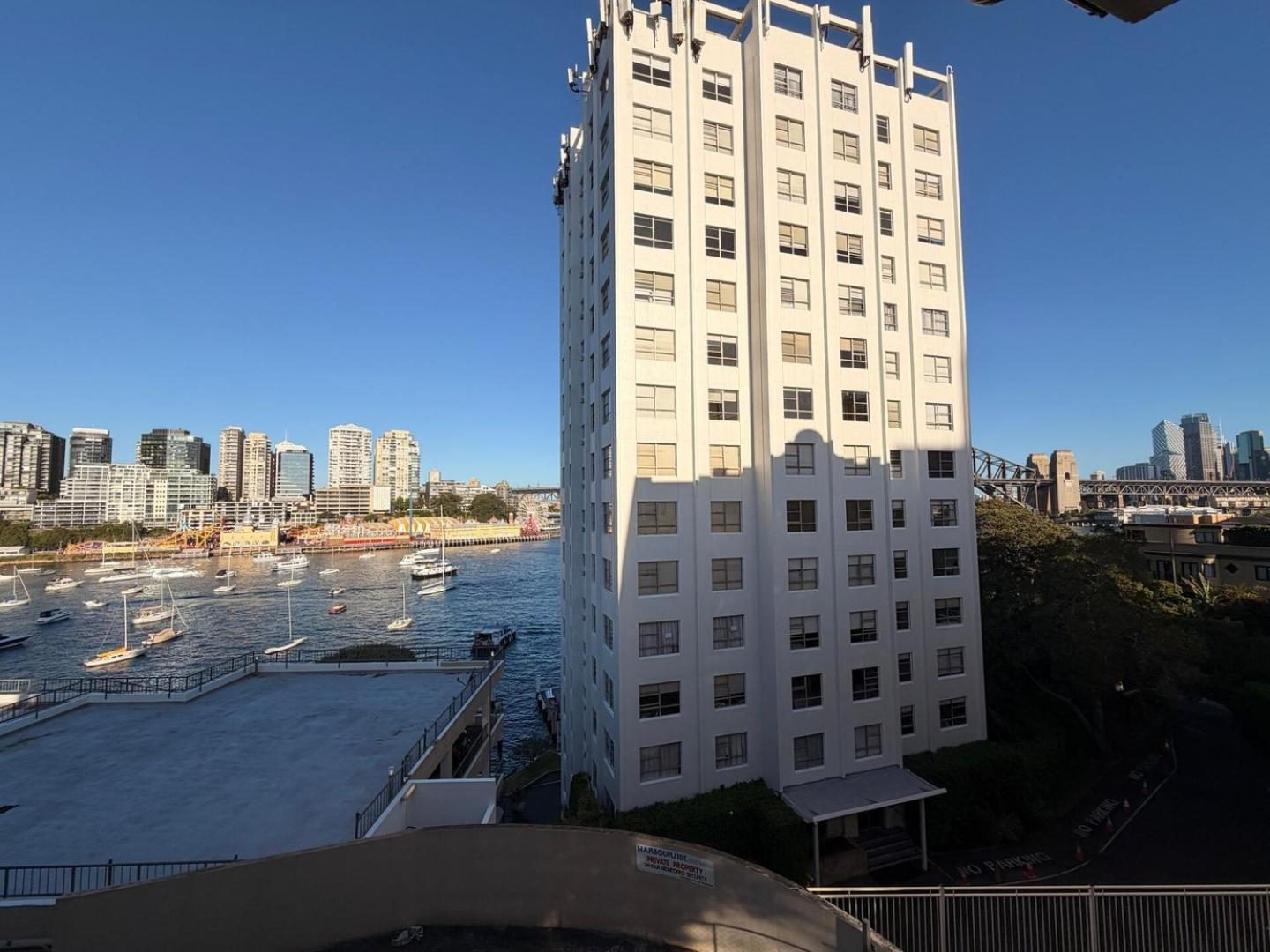 KozyGuru | MacMahons Point | Harbour Hideaway
