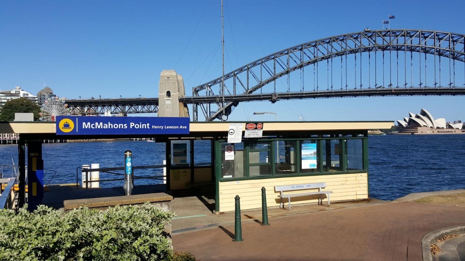 KozyGuru | MacMahons Point | Harbour Hideaway