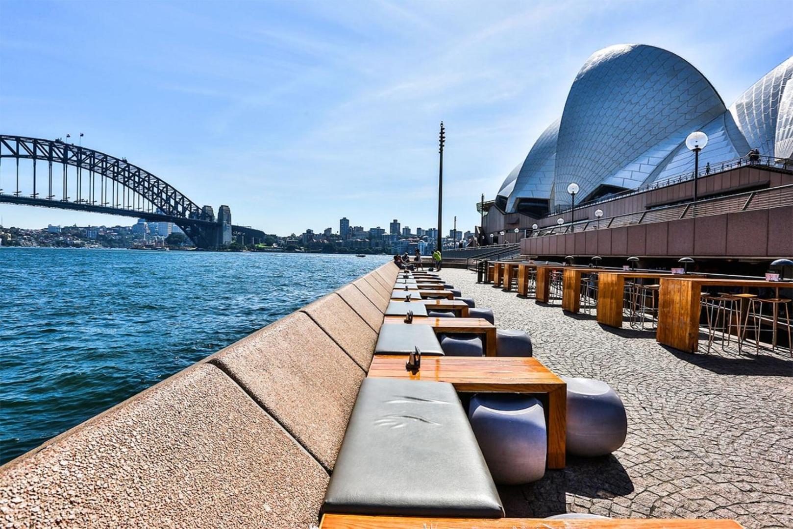 KozyGuru | MacMahons Point | Harbour Hideaway
