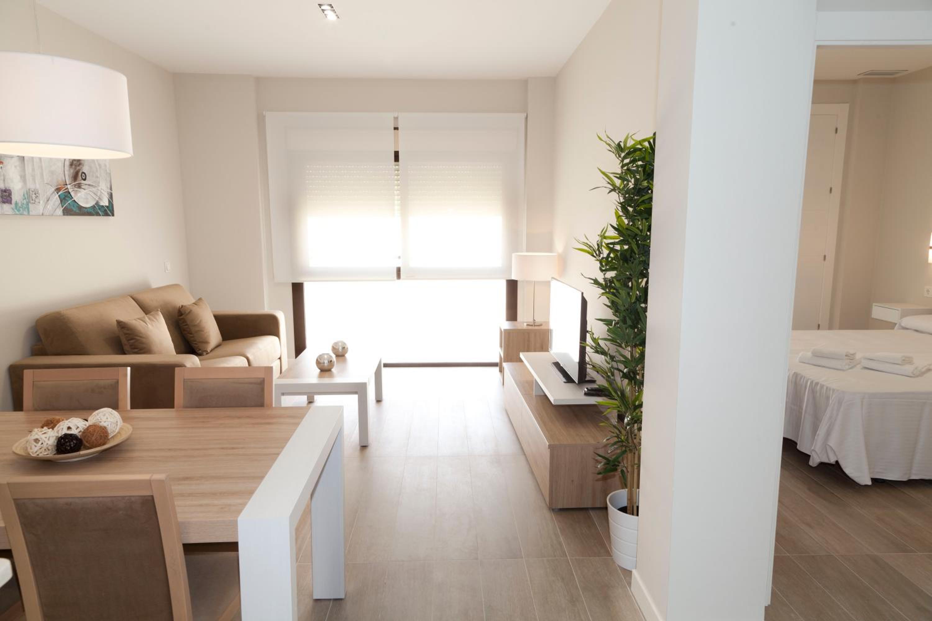 Apartamentos Pinar Málaga Centro - Carretería