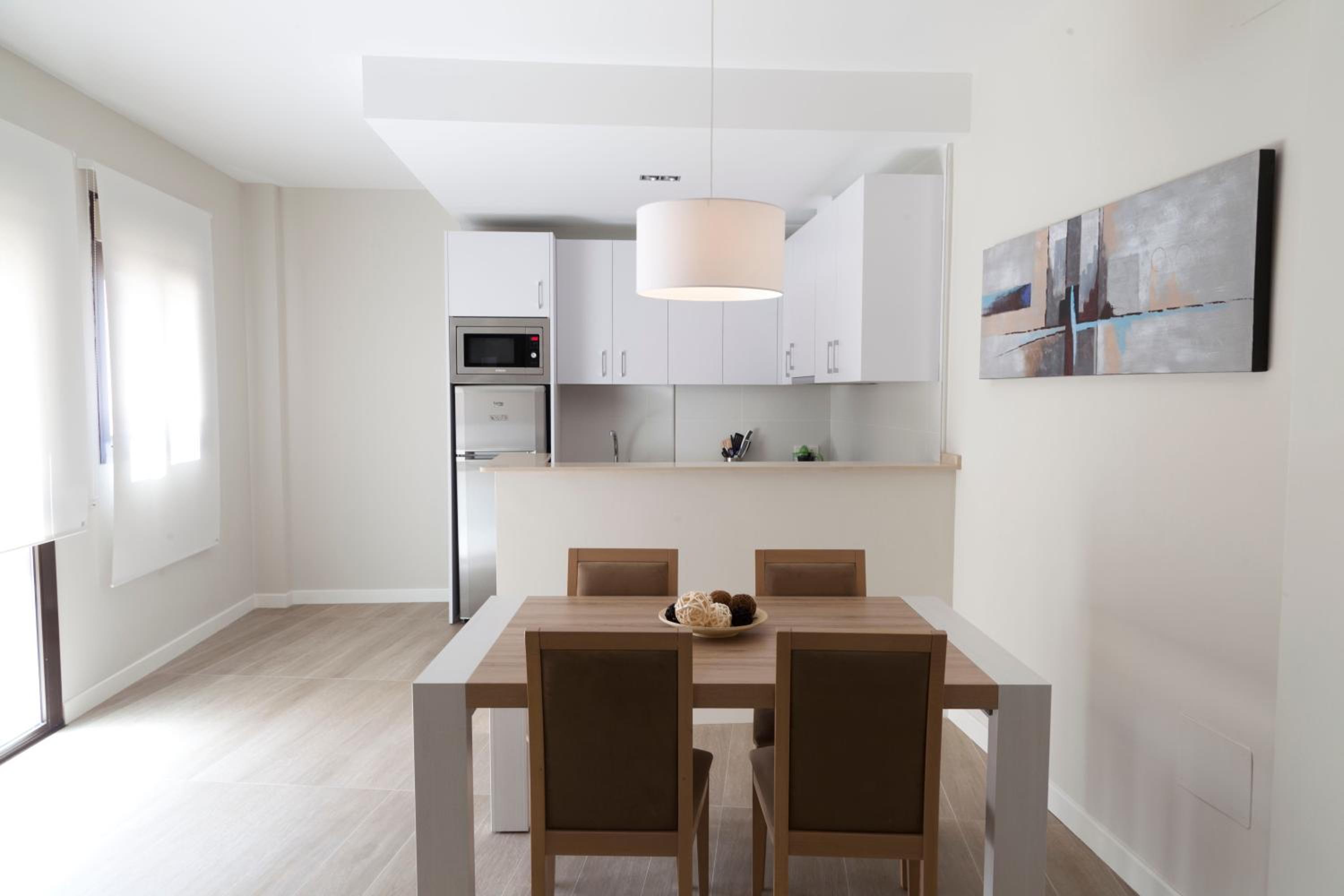 Apartamentos Pinar Málaga Centro - Carretería