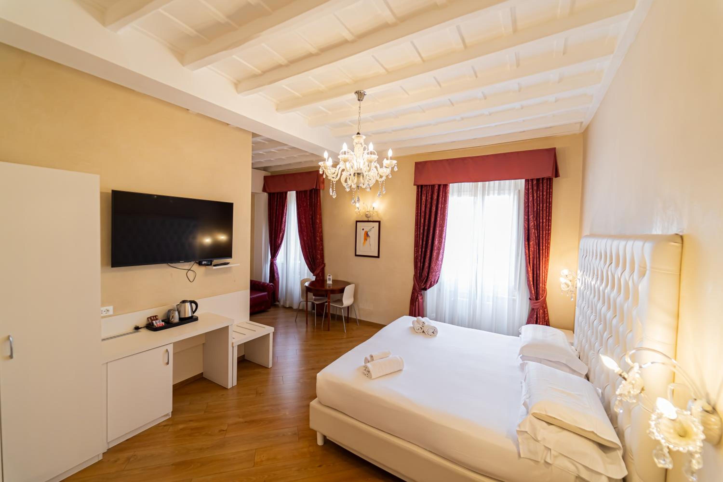 Trevi roma suites