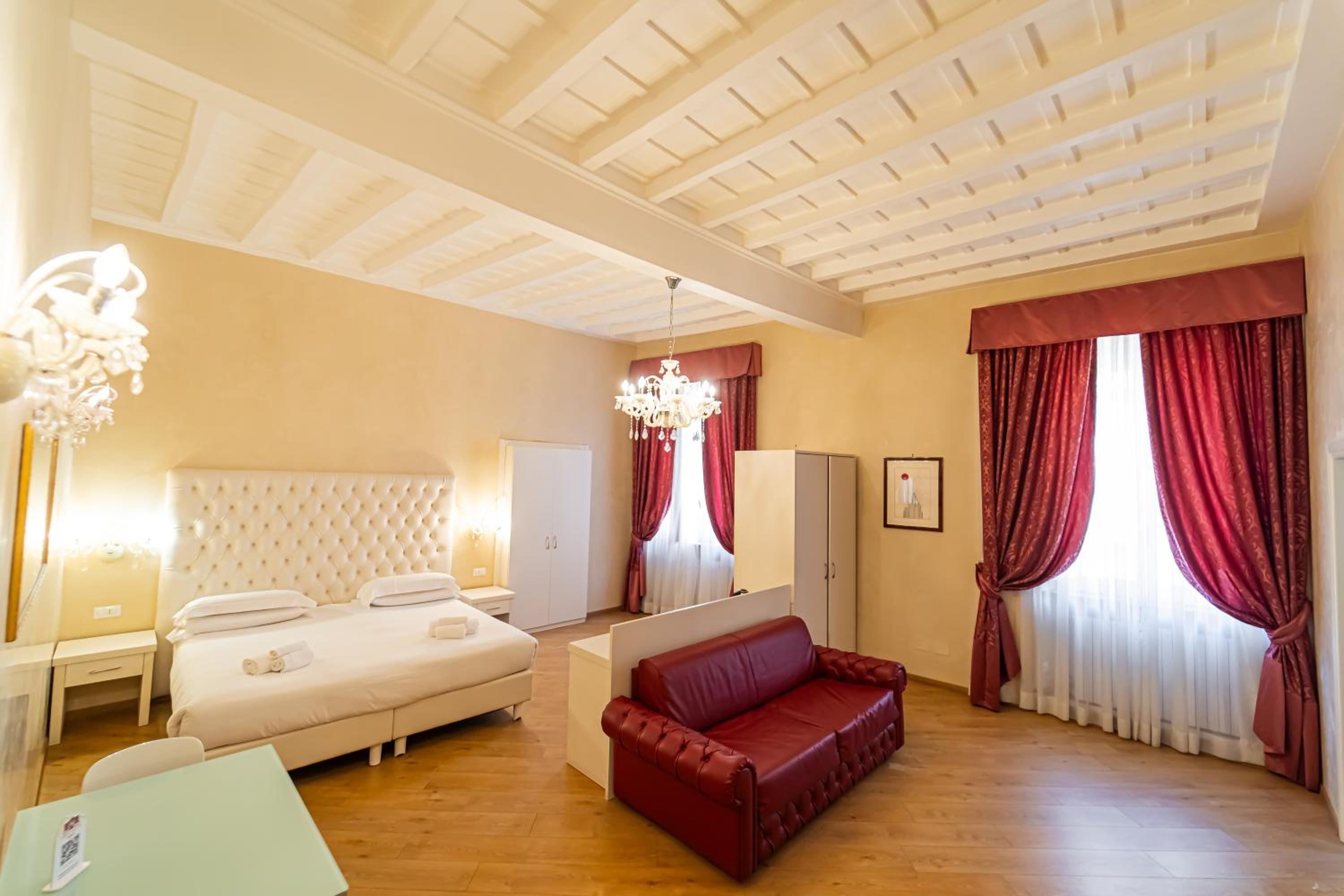 Trevi roma suites