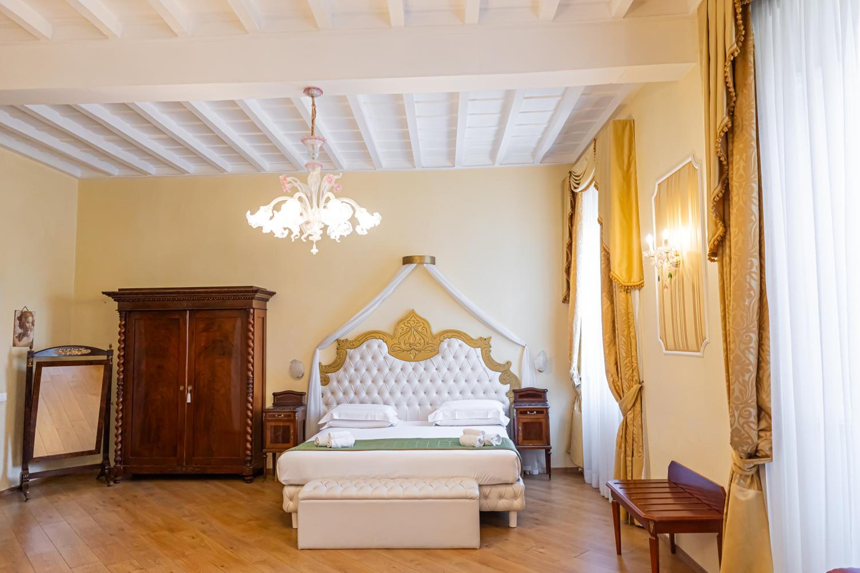 Trevi roma suites