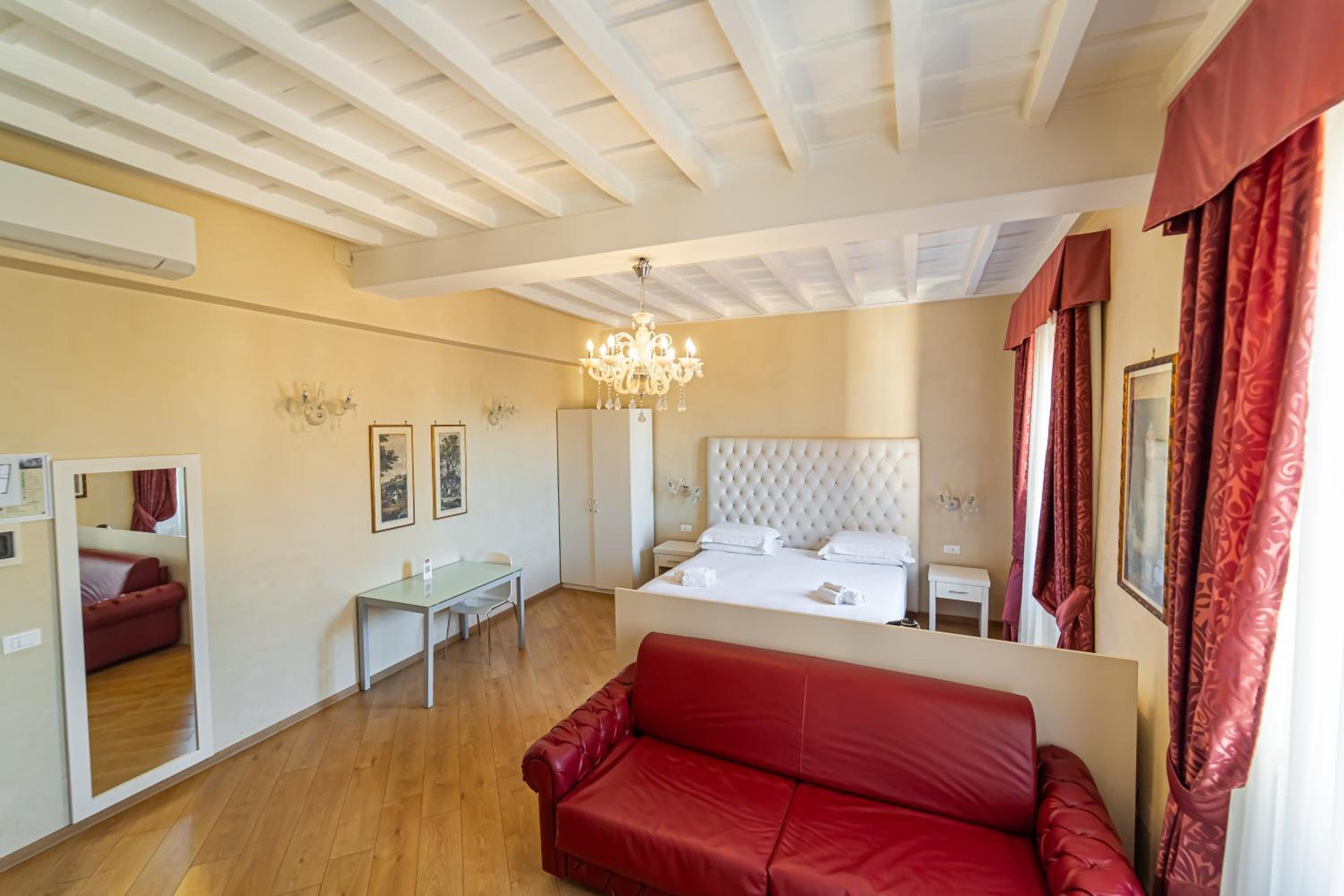 Trevi roma suites