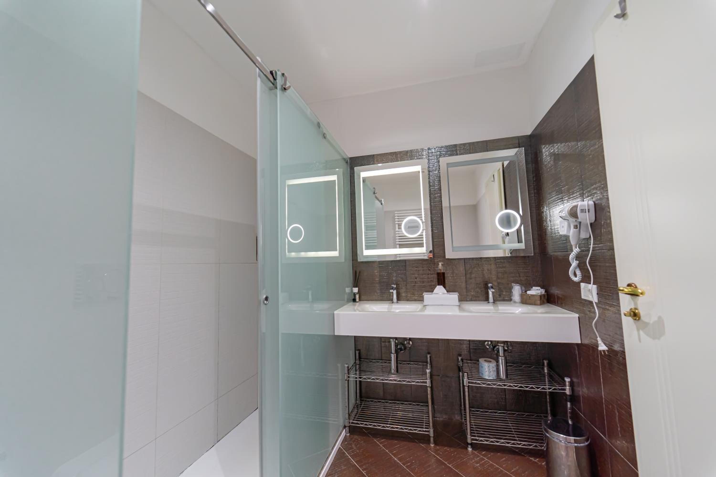 Trevi roma suites