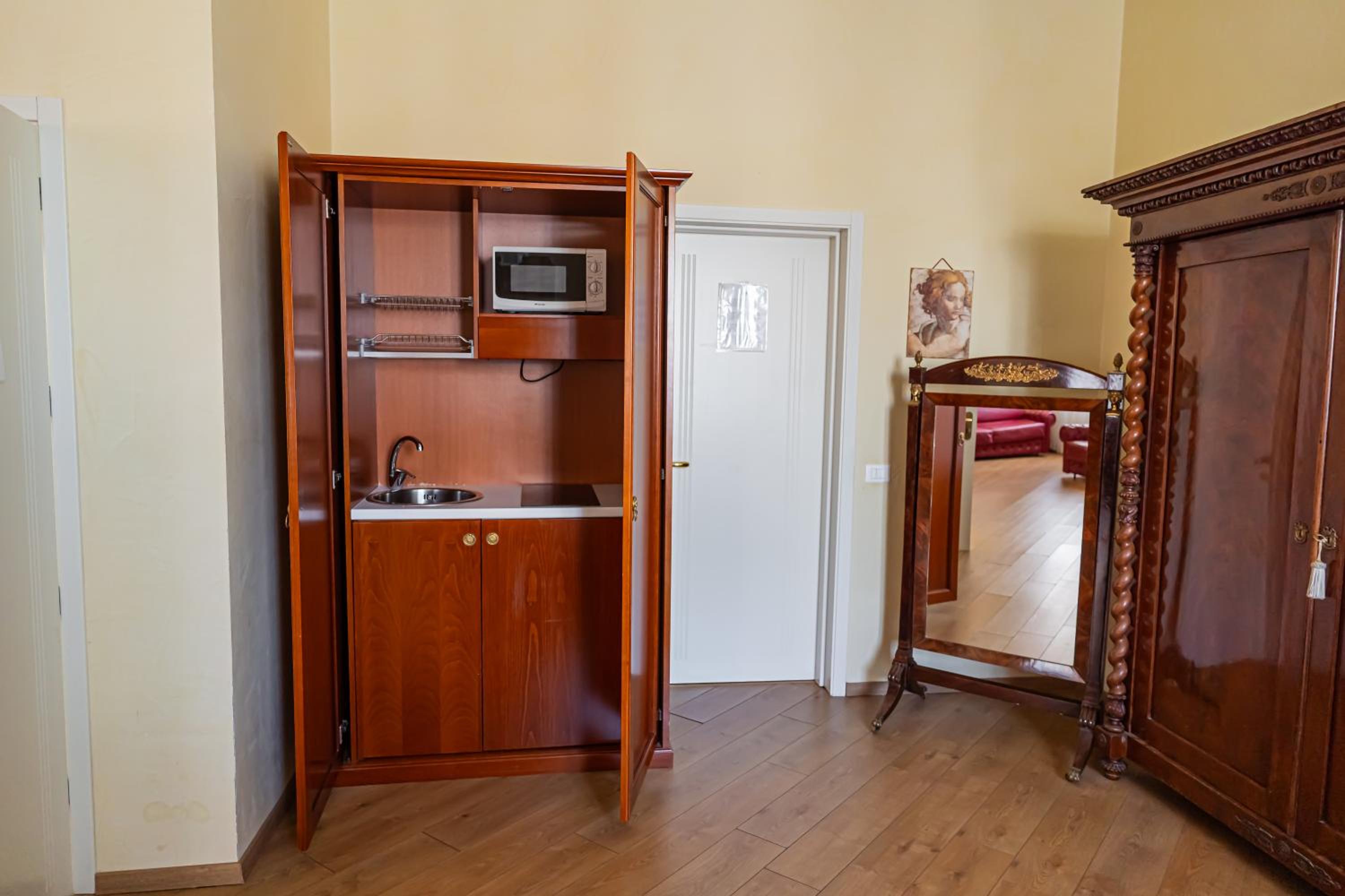 Trevi roma suites