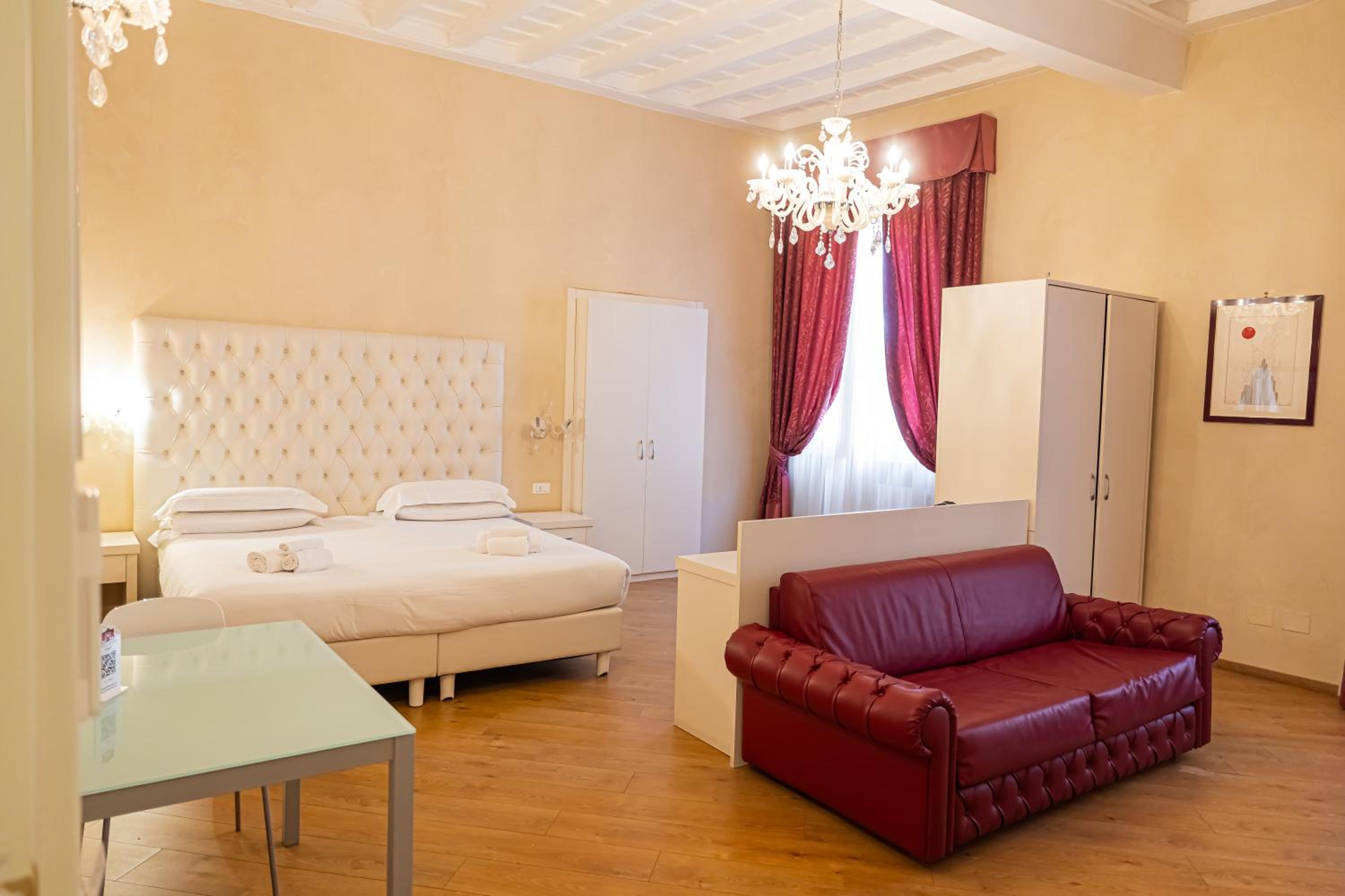 Trevi roma suites