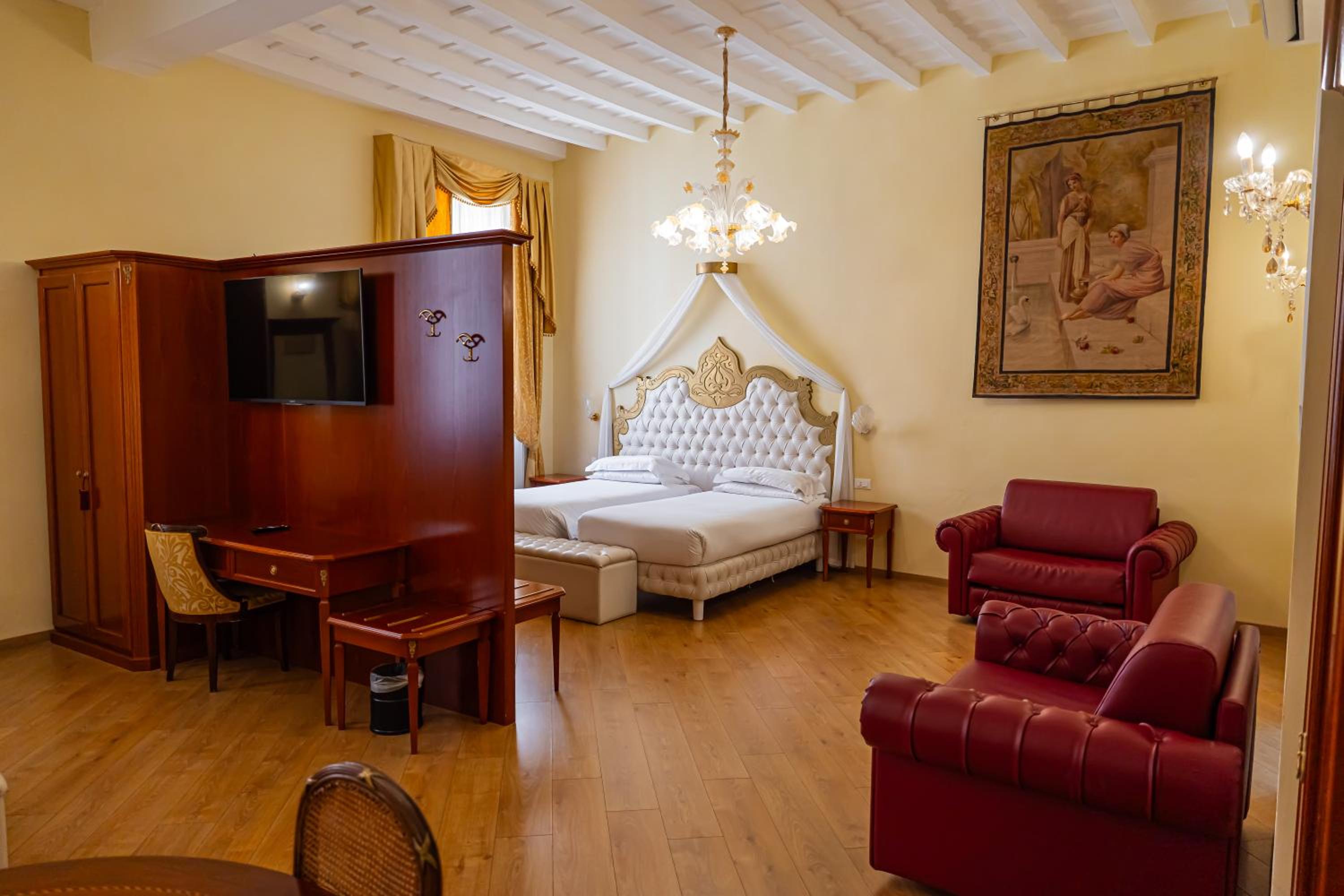 Trevi roma suites
