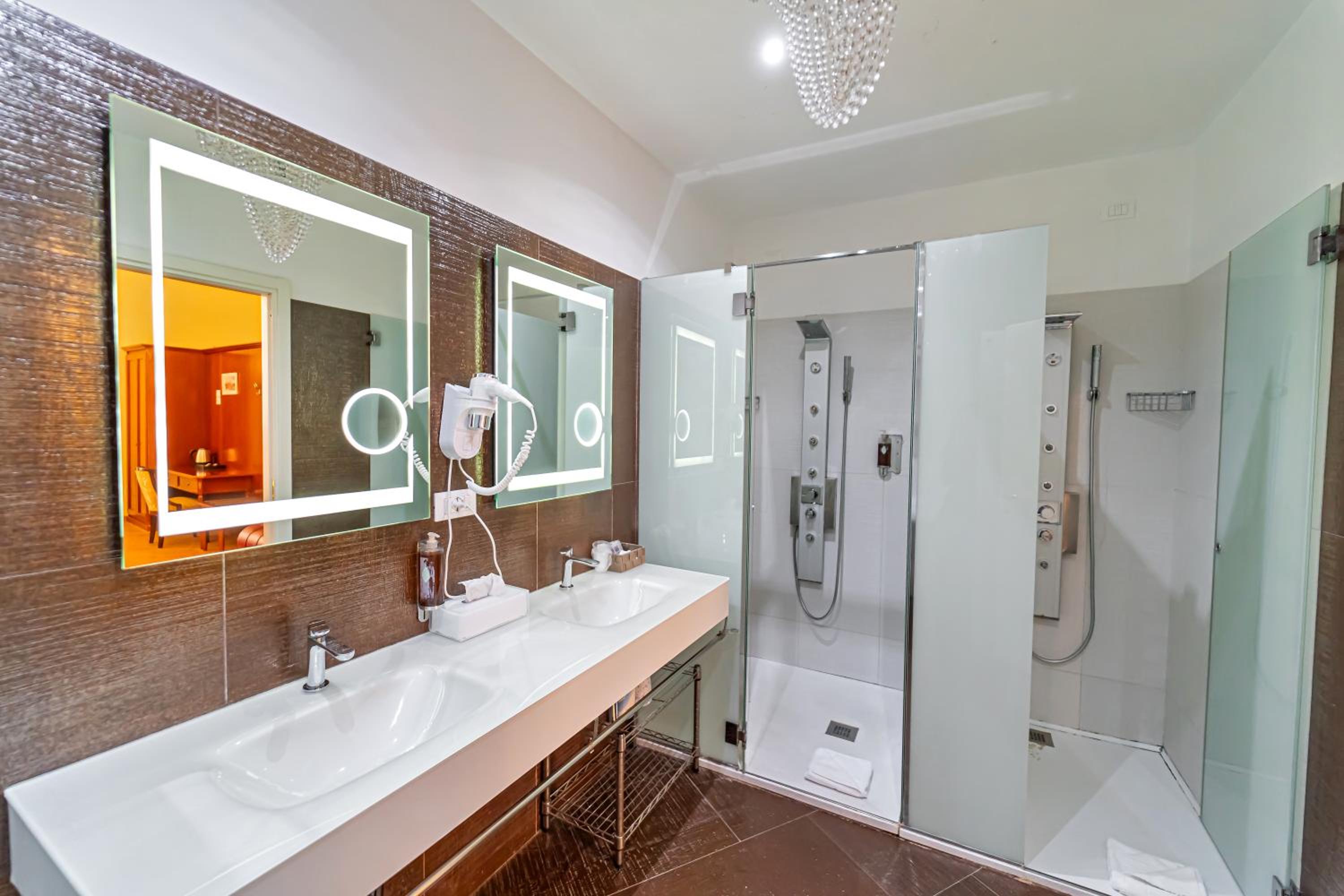 Trevi roma suites