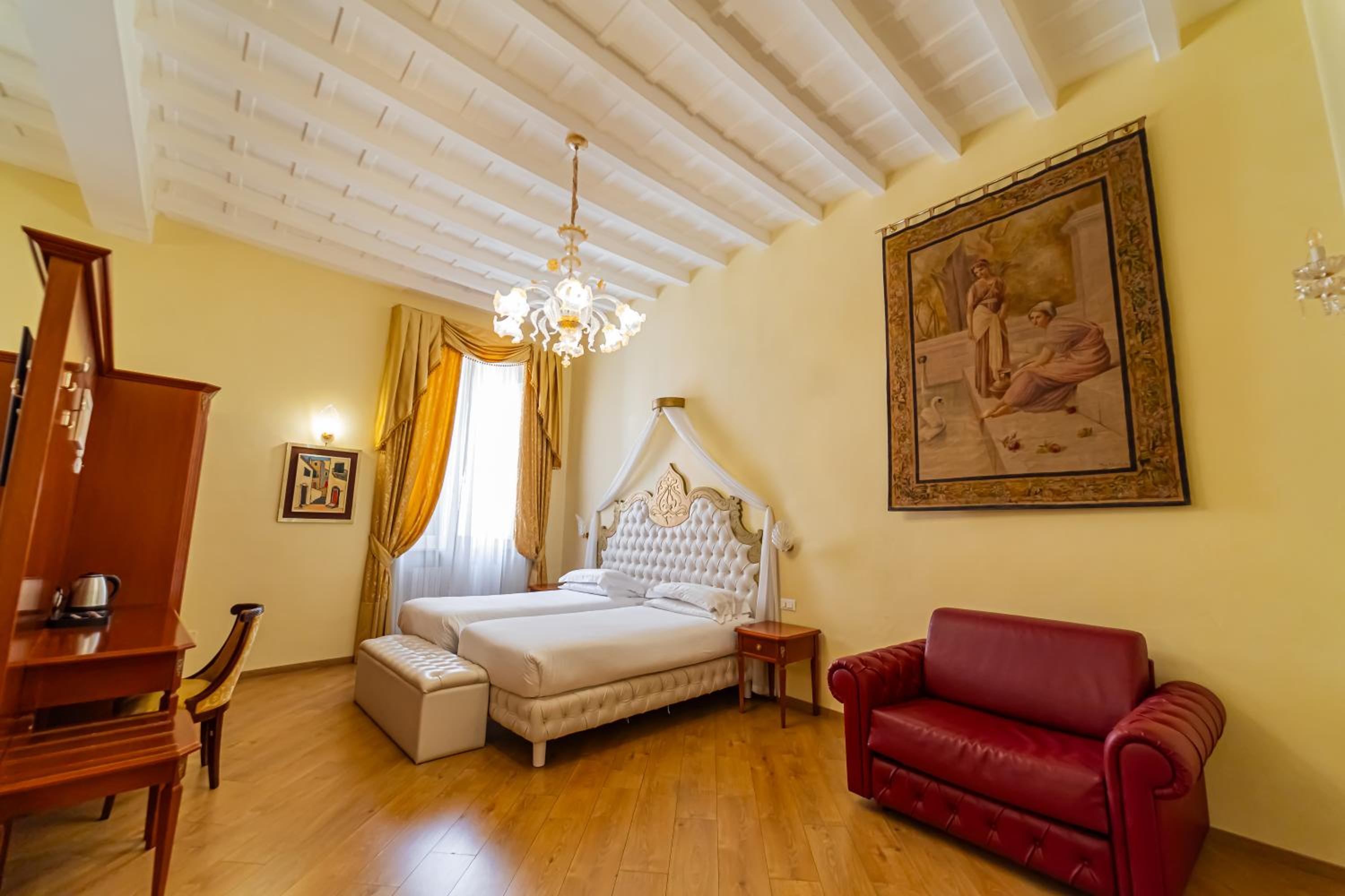 Trevi roma suites