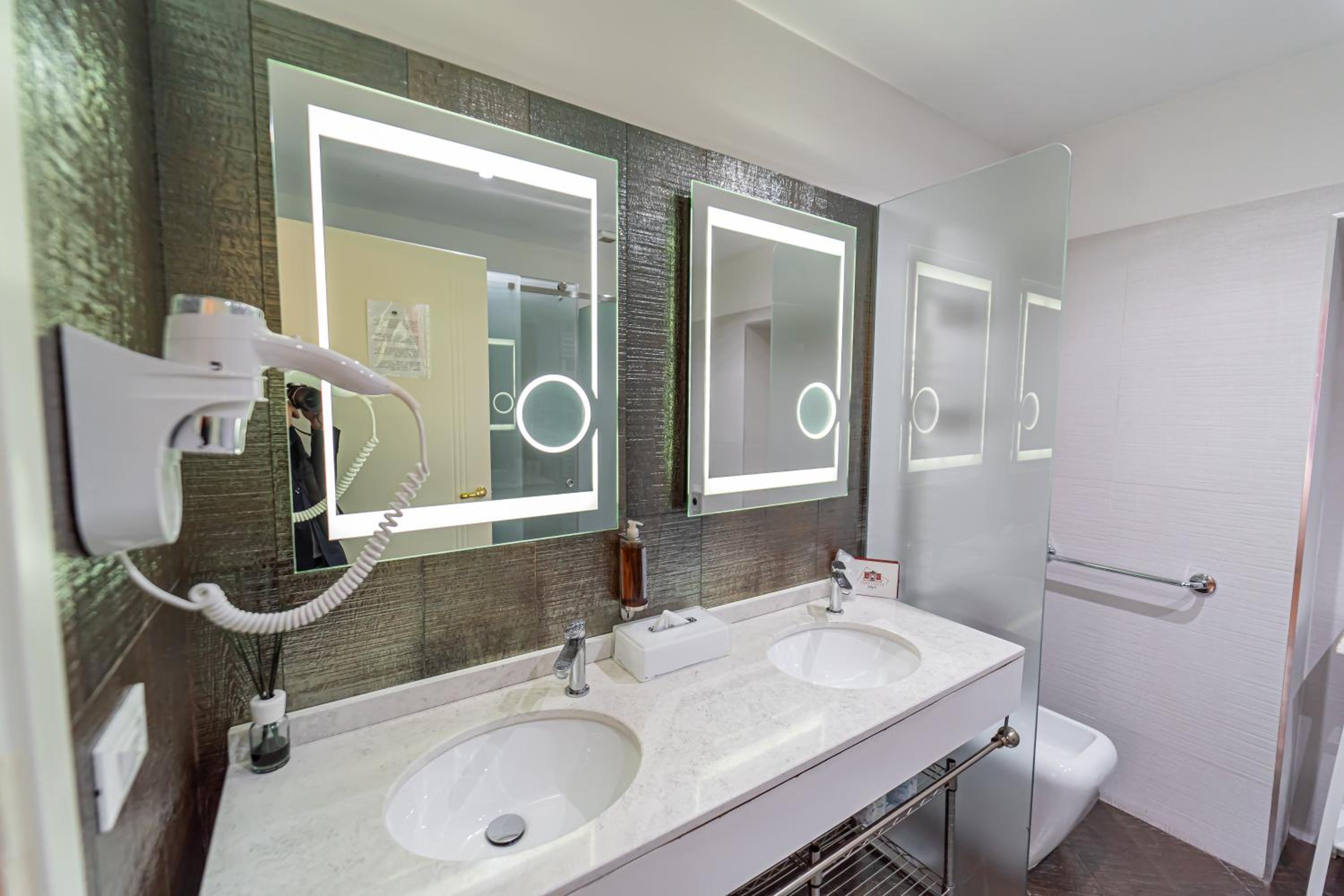Trevi roma suites
