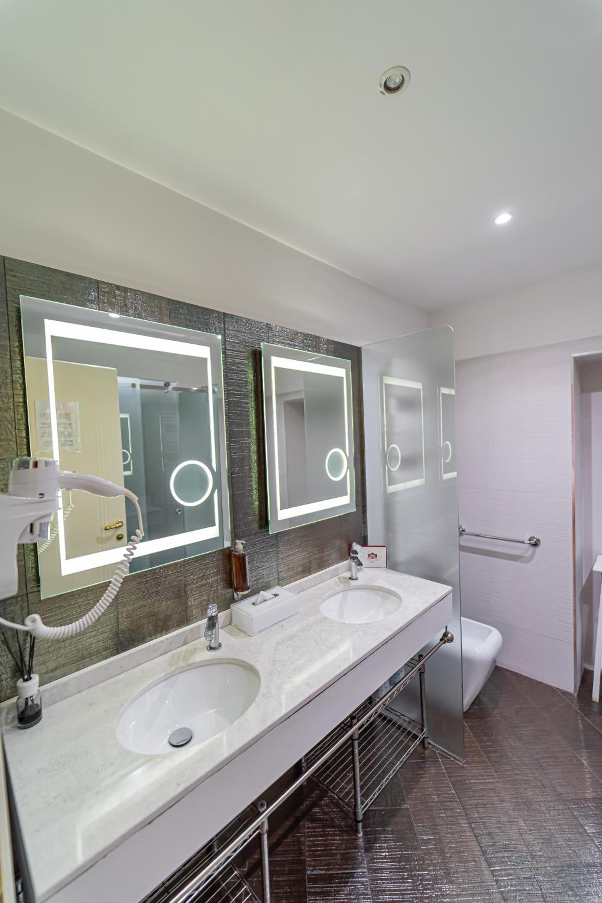 Trevi roma suites