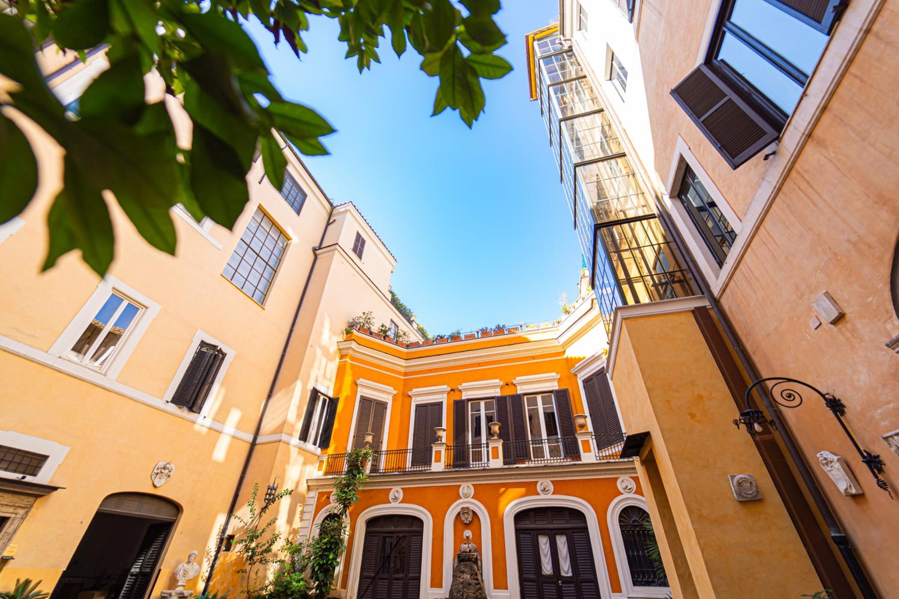 Trevi roma suites