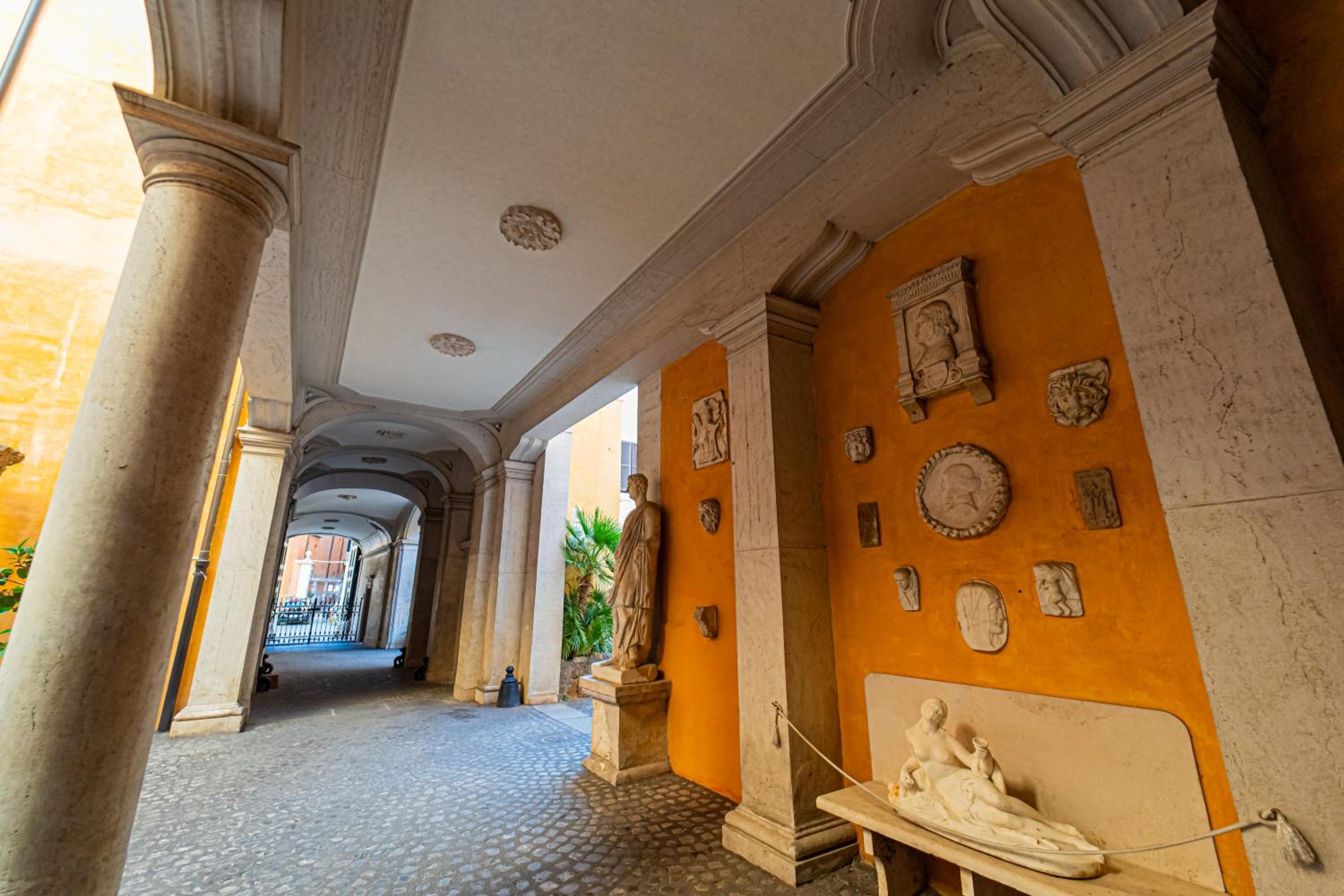 Trevi roma suites
