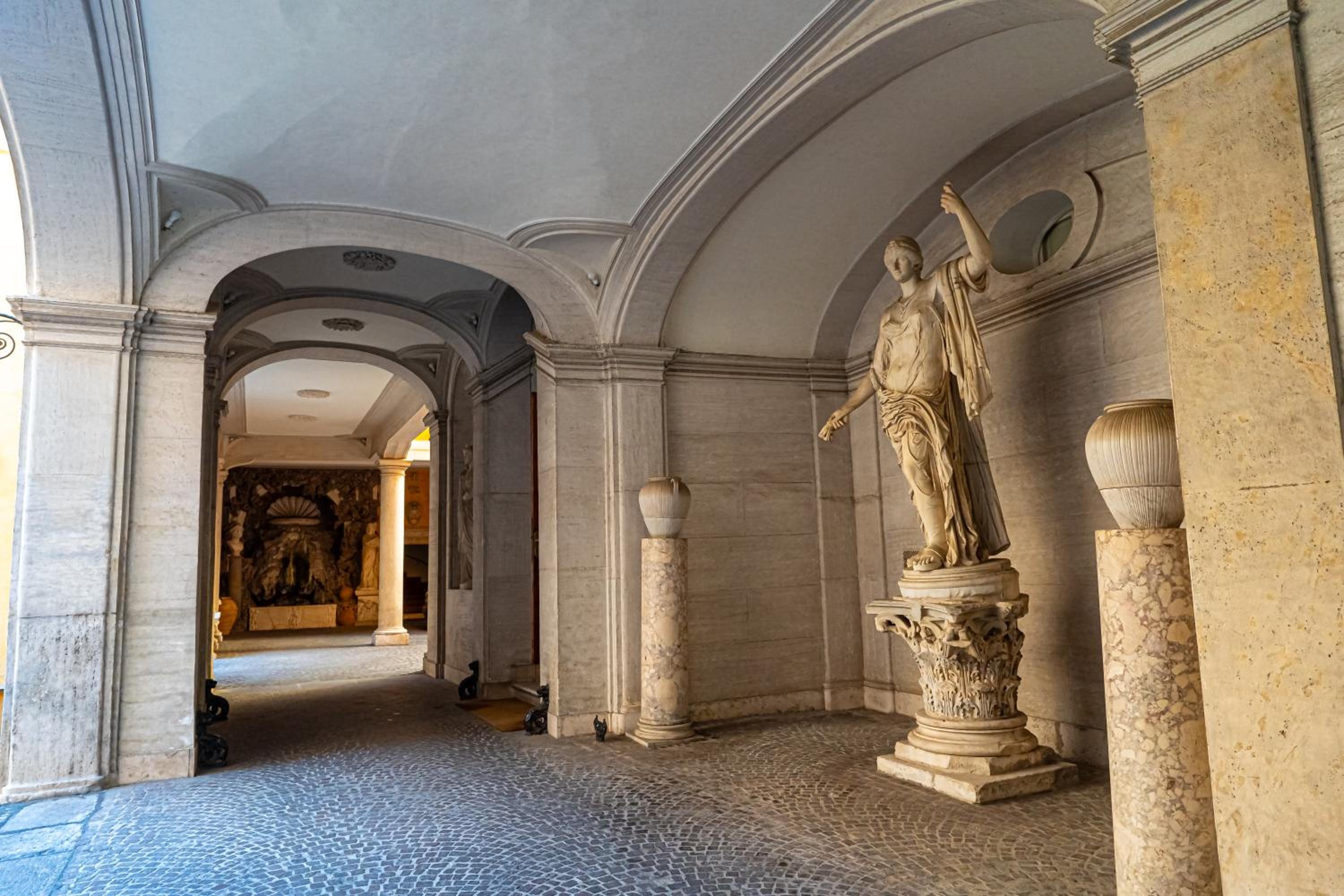 Trevi roma suites
