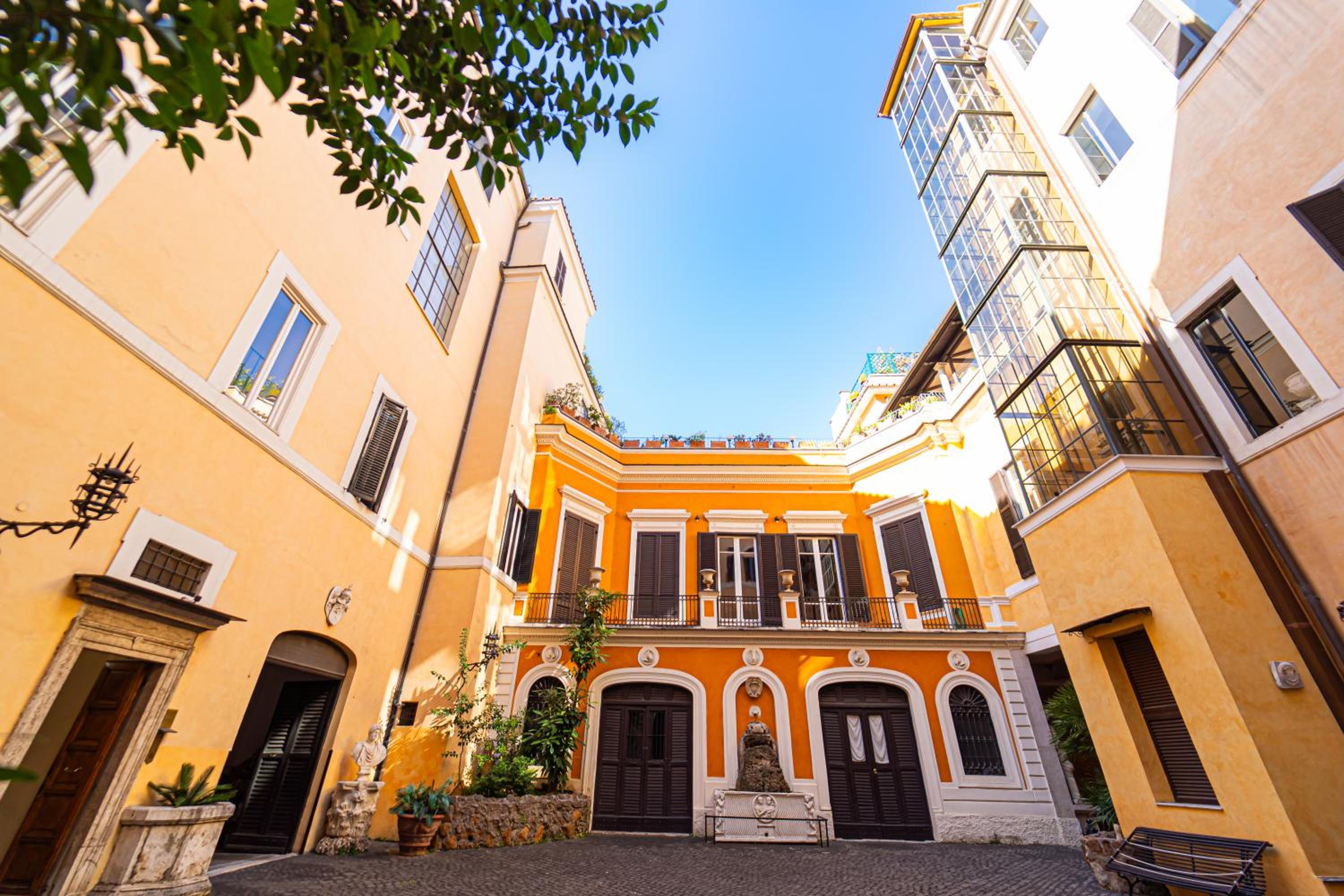 Trevi roma suites