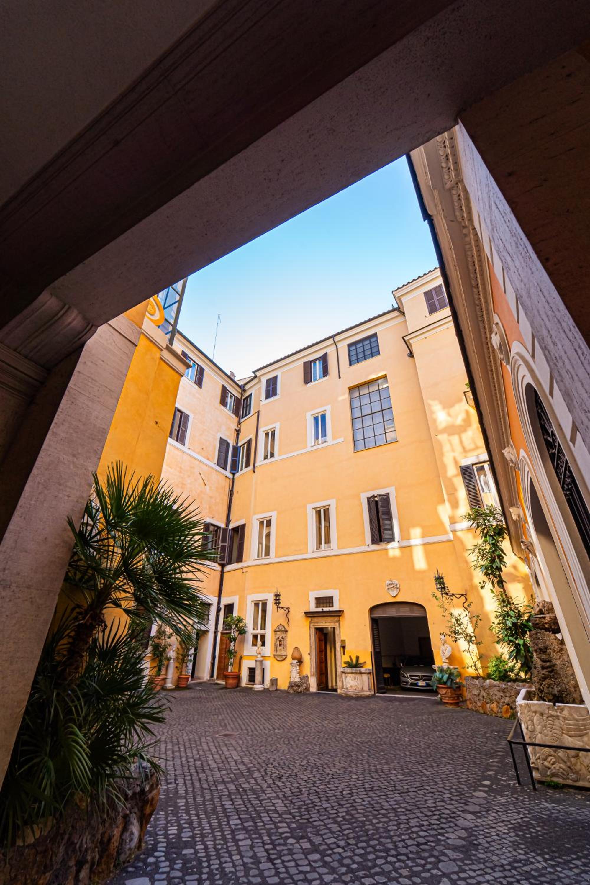 Trevi roma suites