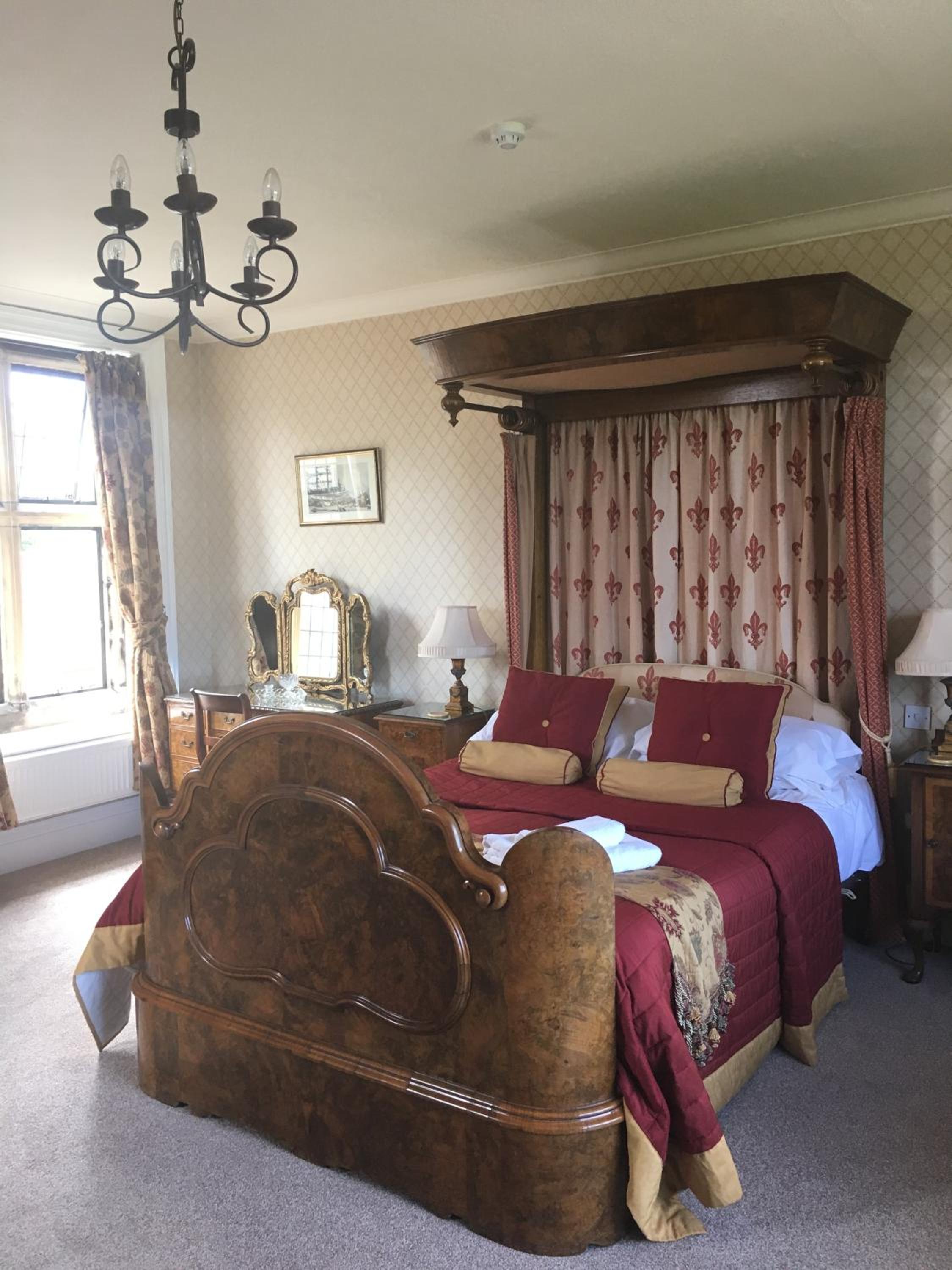 Dunsley Hall Country House Hotel