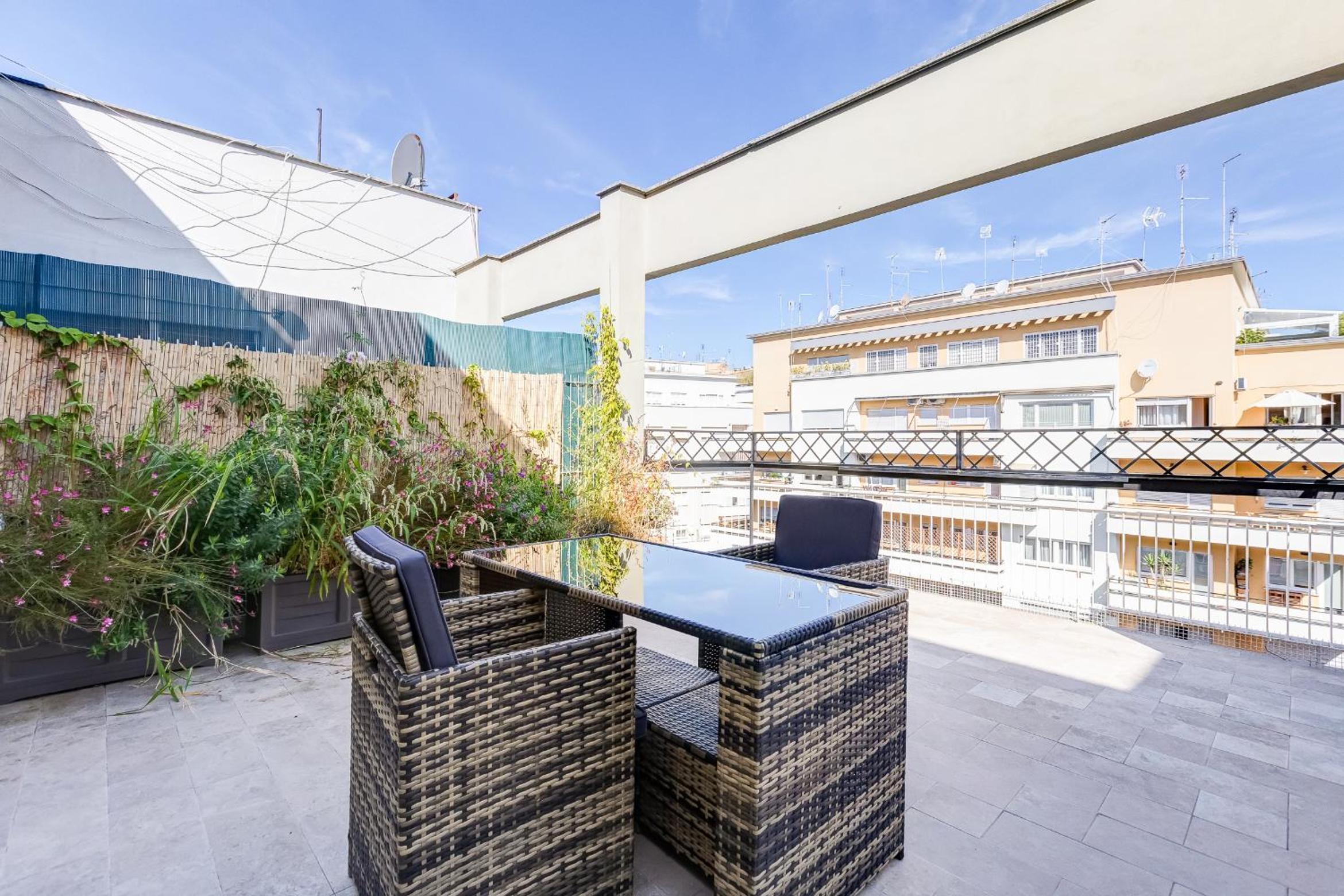 BMGA l Chill Apt with Terrace Close to the Vatican