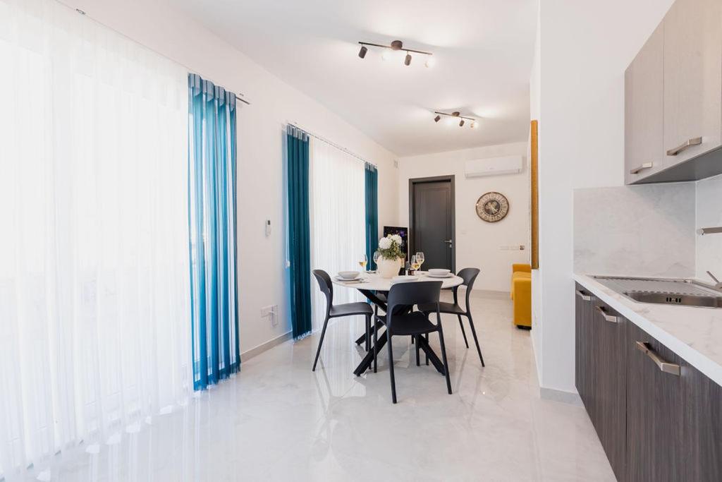 PH Jacuzzi &StunningTerrace Near Tarxien Temples
