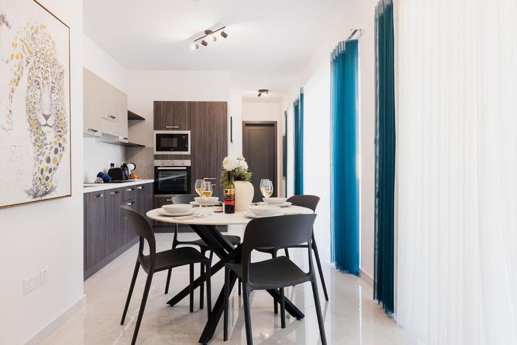 PH Jacuzzi &StunningTerrace Near Tarxien Temples