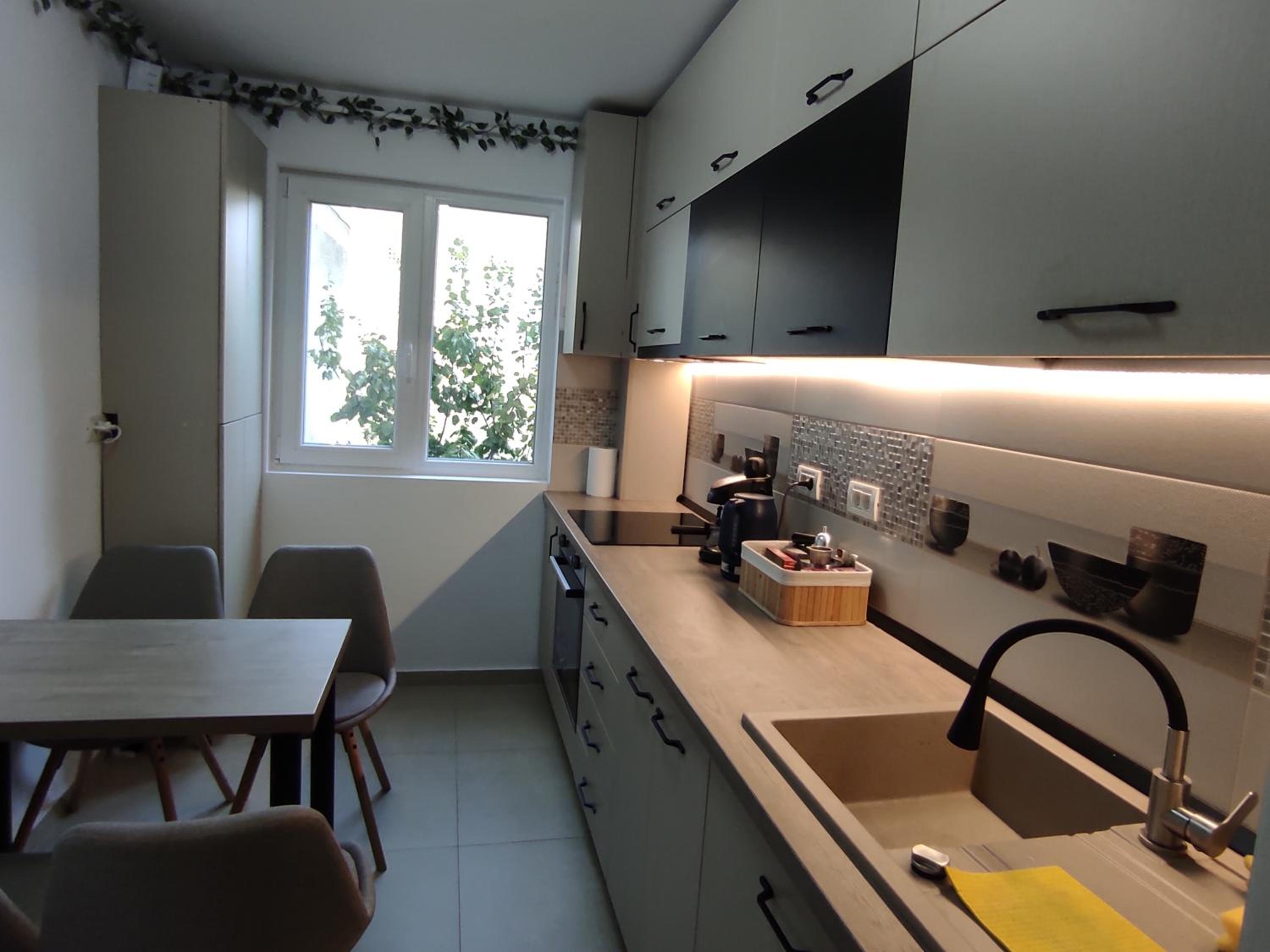 Apartament modern Metrou Titan - Miniș