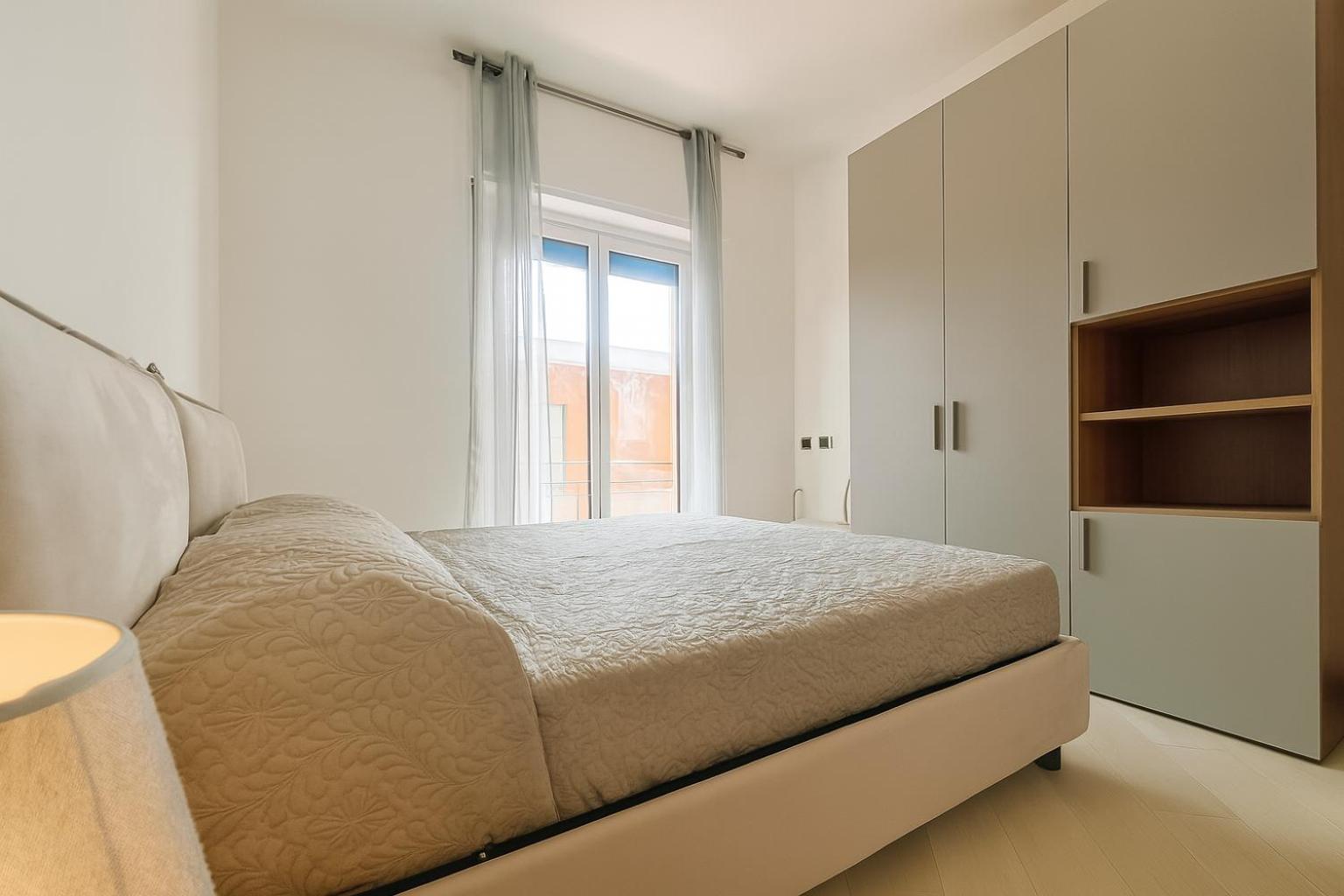 WELCOME RIVIERA-Primavera 1A- Vista mare- spazioso e comodo appartamento-2 bagni-wifi-aria condizionata in ogni stanza-garage a pagamento 15 euro al giorno