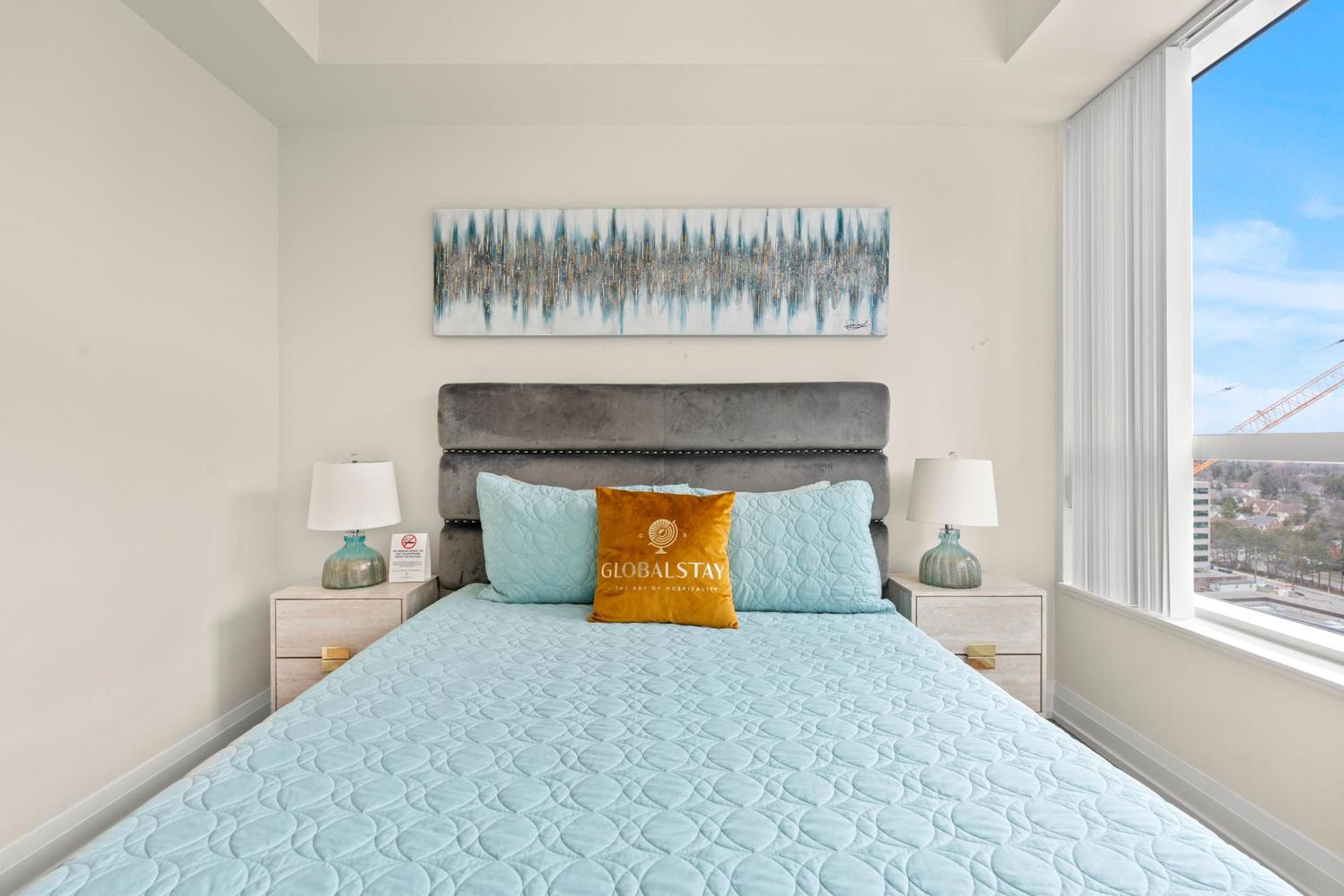 Amazing 1Bedroom 1BR Sheppard Metro Free parking