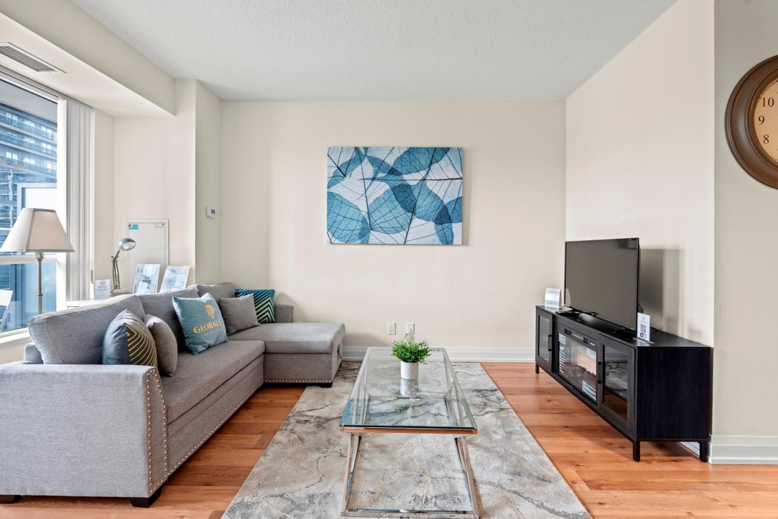 Amazing 1Bedroom 1BR Sheppard Metro Free parking