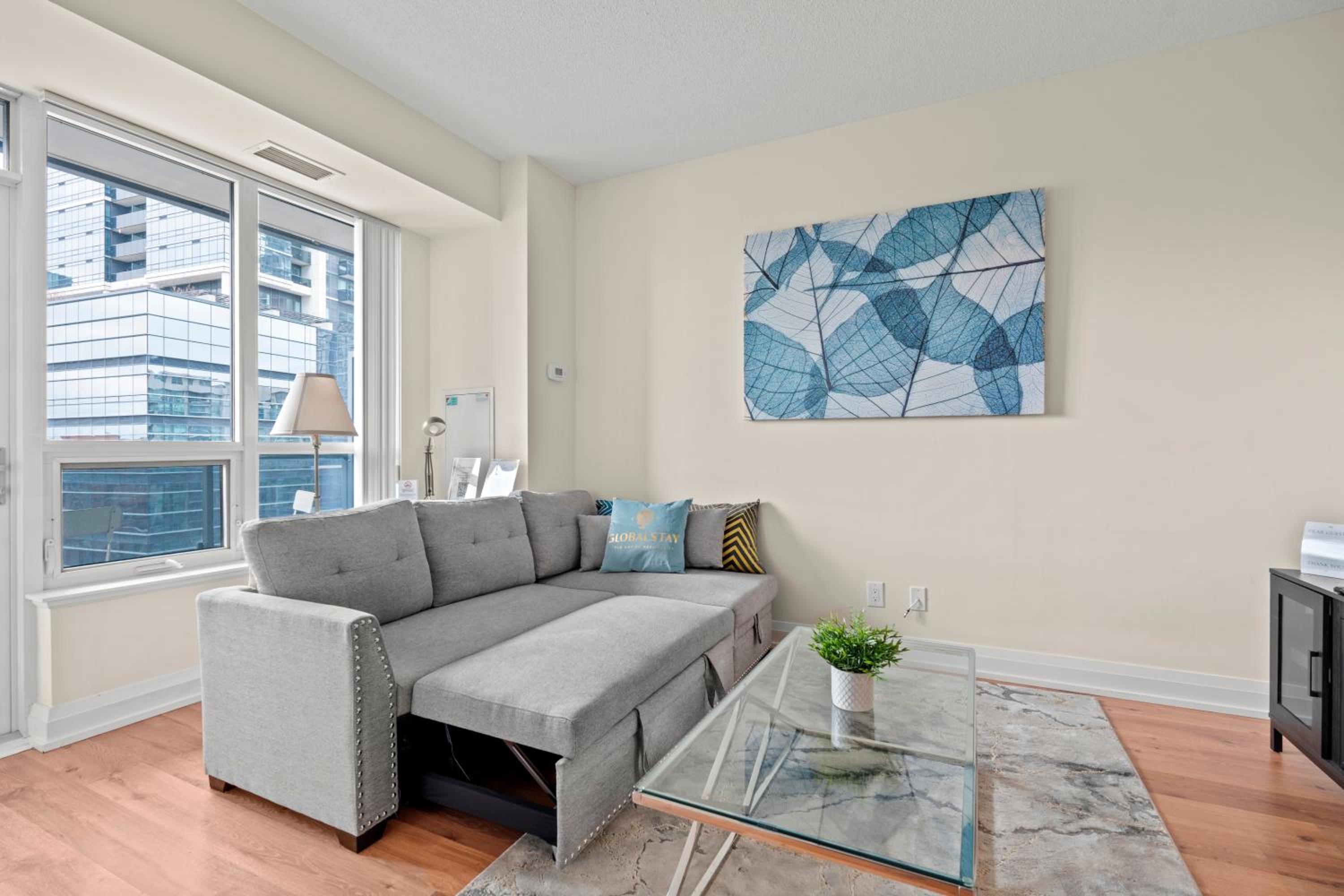 Amazing 1Bedroom 1BR Sheppard Metro Free parking