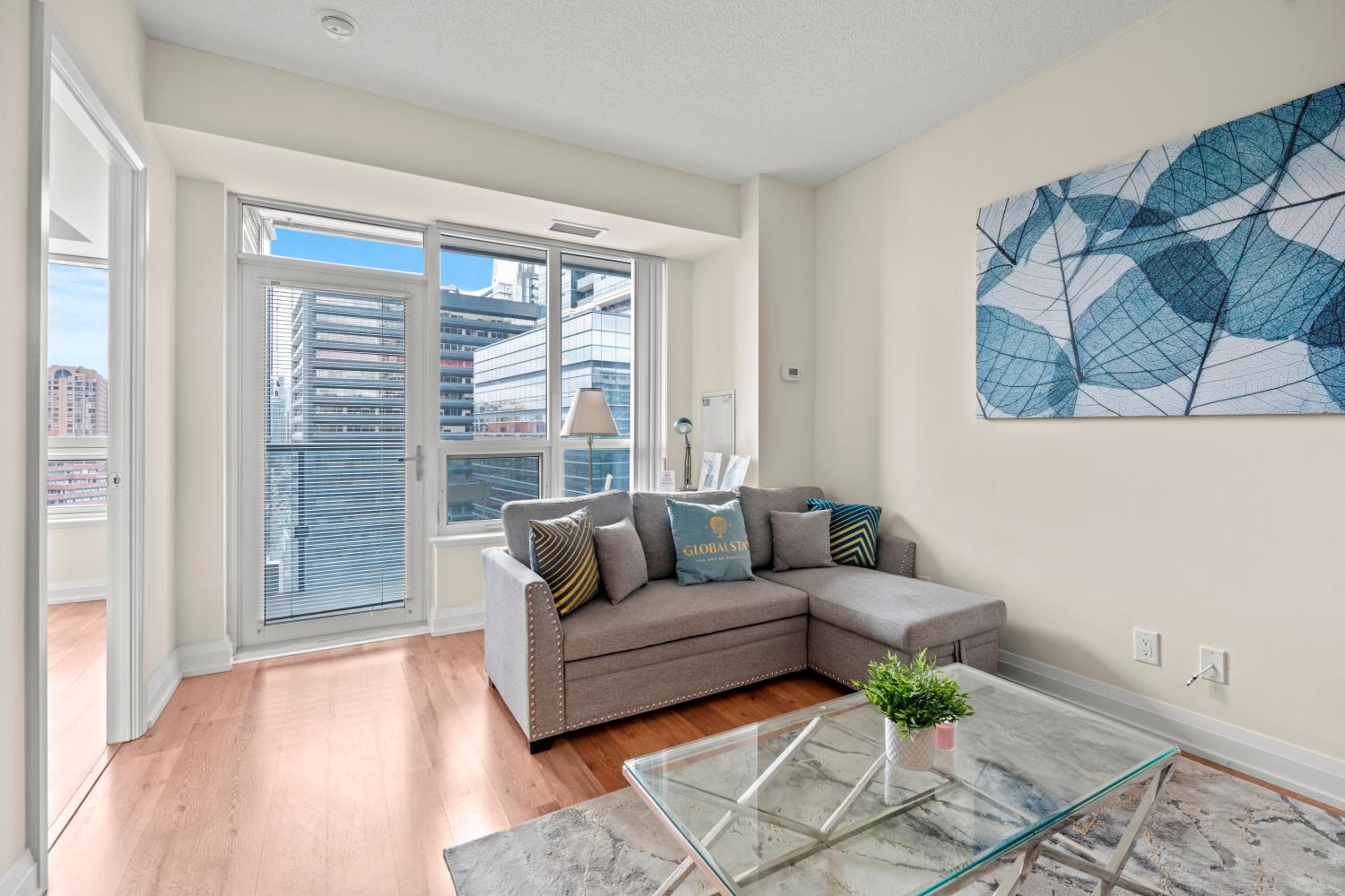 Amazing 1Bedroom 1BR Sheppard Metro Free parking