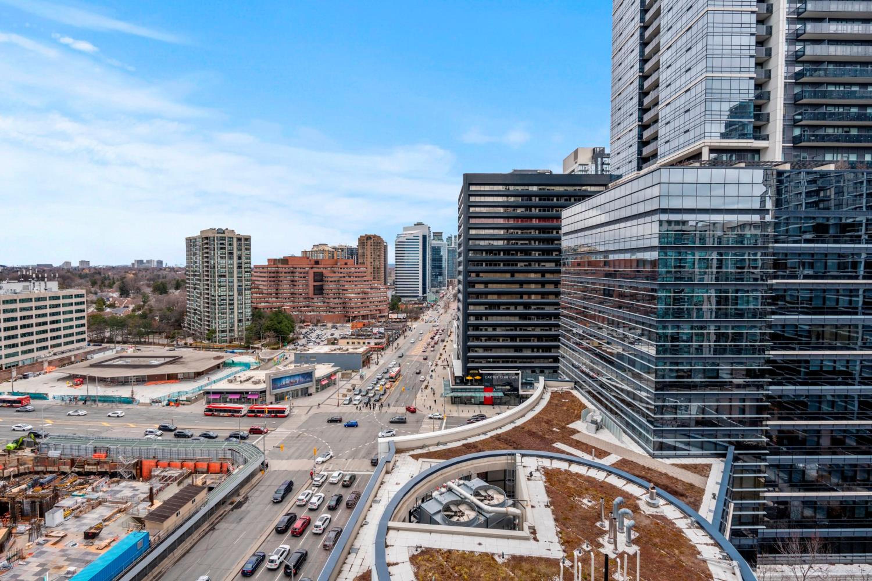 Amazing 1Bedroom 1BR Sheppard Metro Free parking