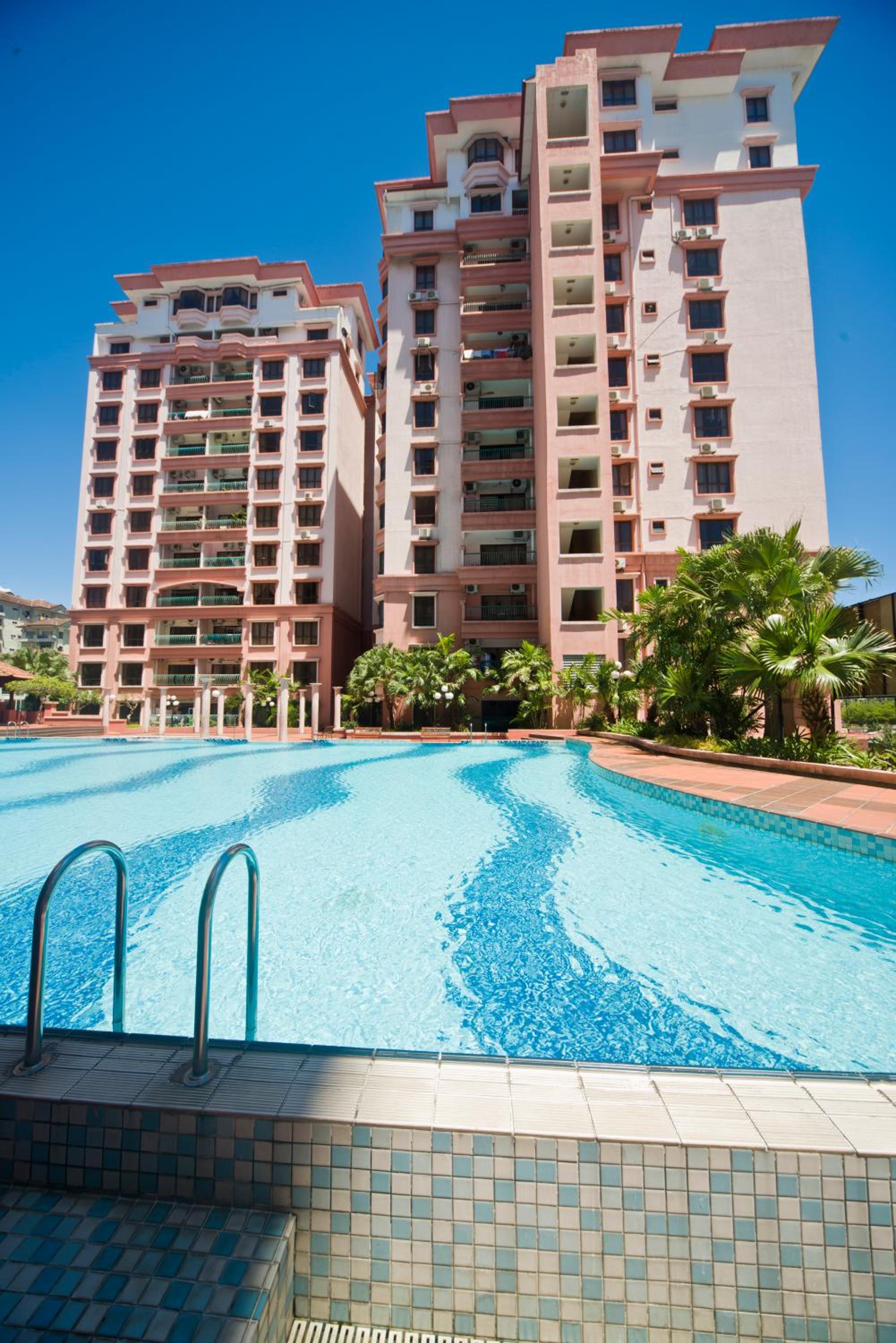 Nana Marina Court photo 1