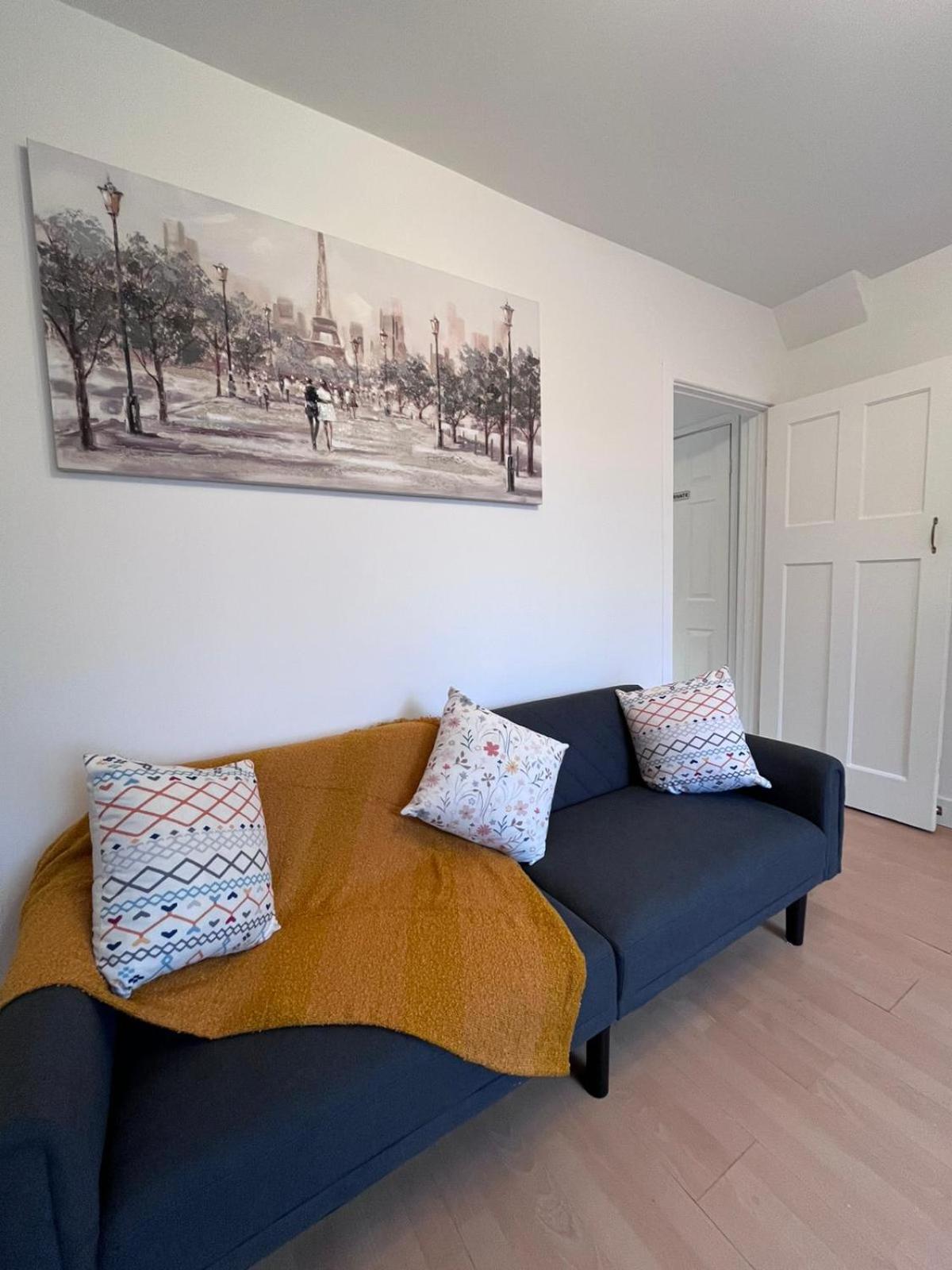 2-Bed Family House Nr Nottingham City Hospital, Arnold, Mansfield with Free WiFi