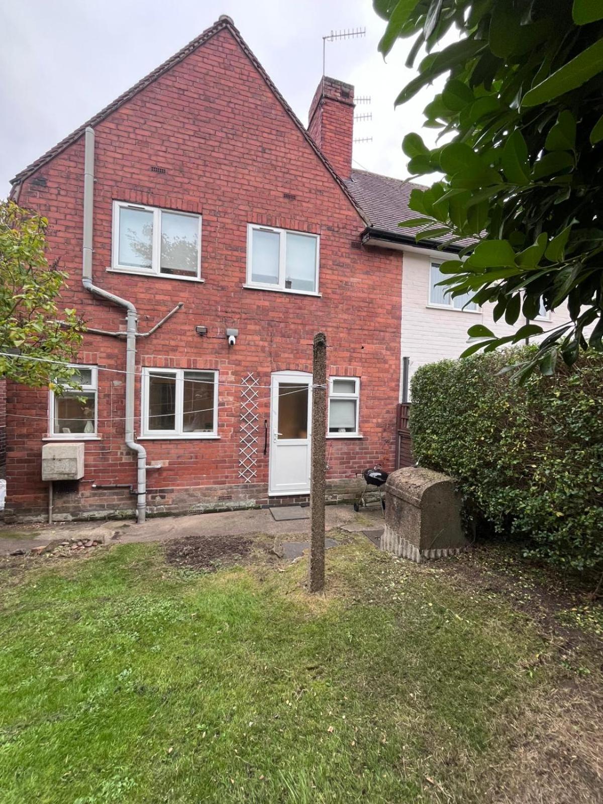 2-Bed Family House Nr Nottingham City Hospital, Arnold, Mansfield with Free WiFi