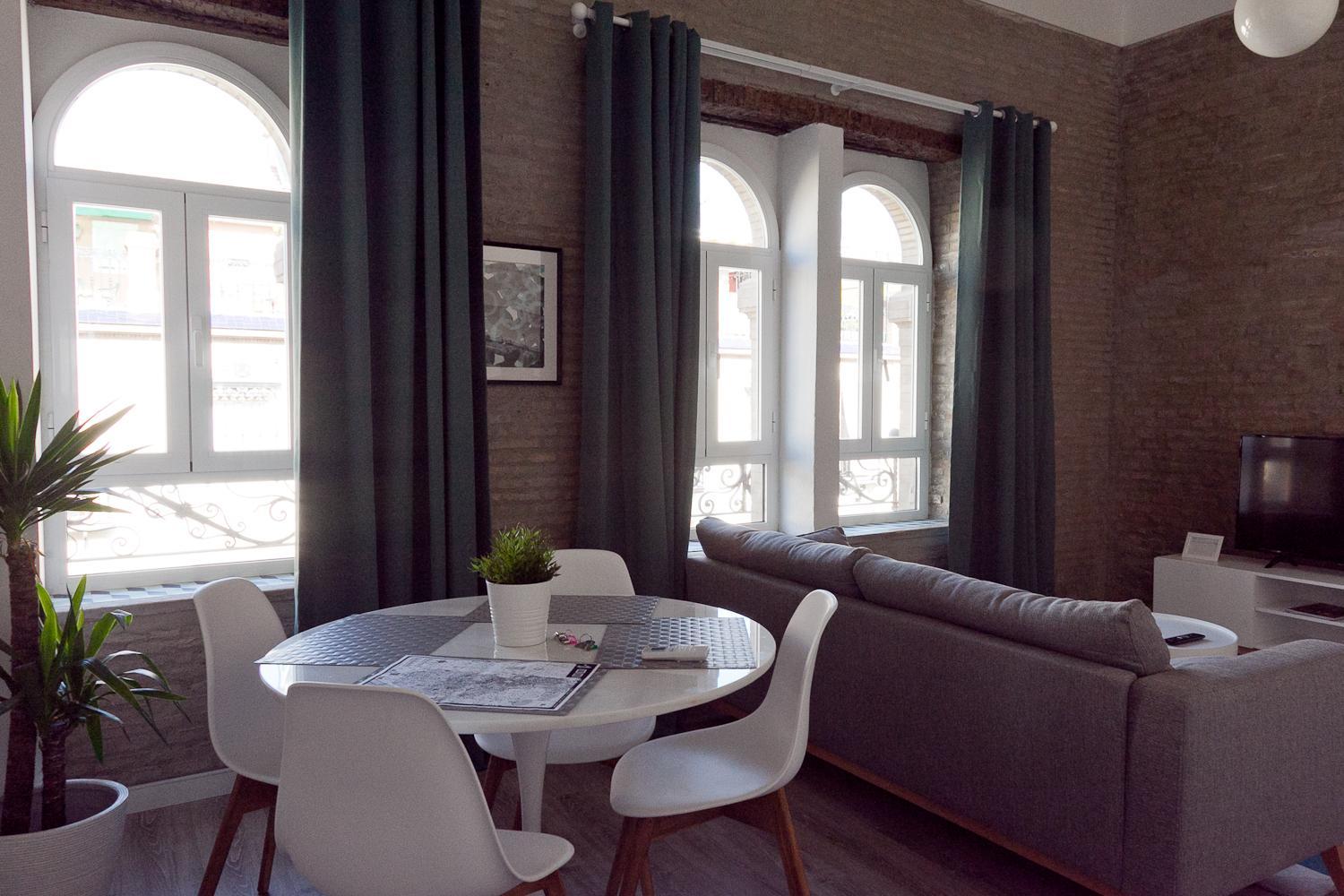 GoToSeville Feria Suites