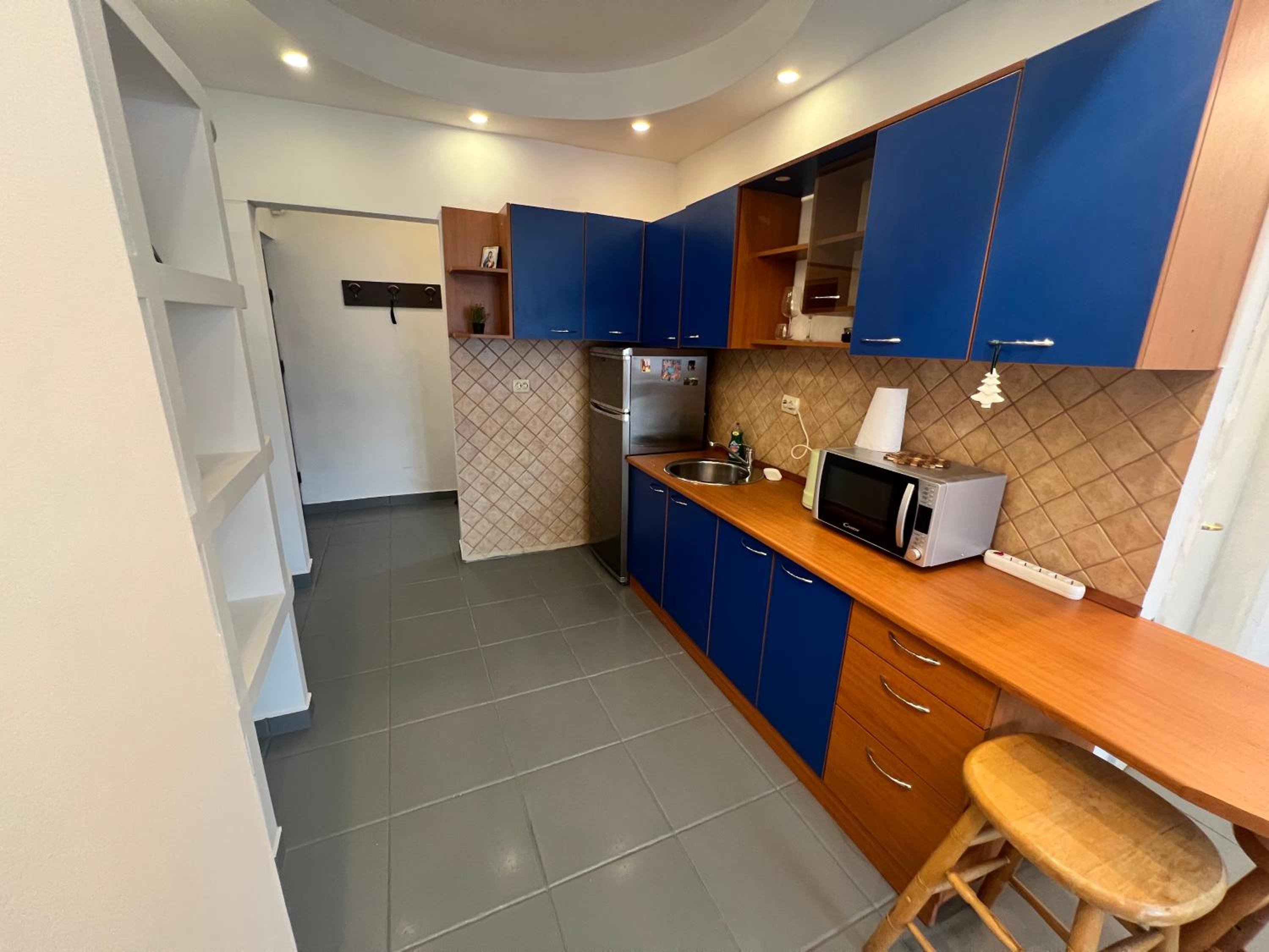 Prestigious Area Central Studio