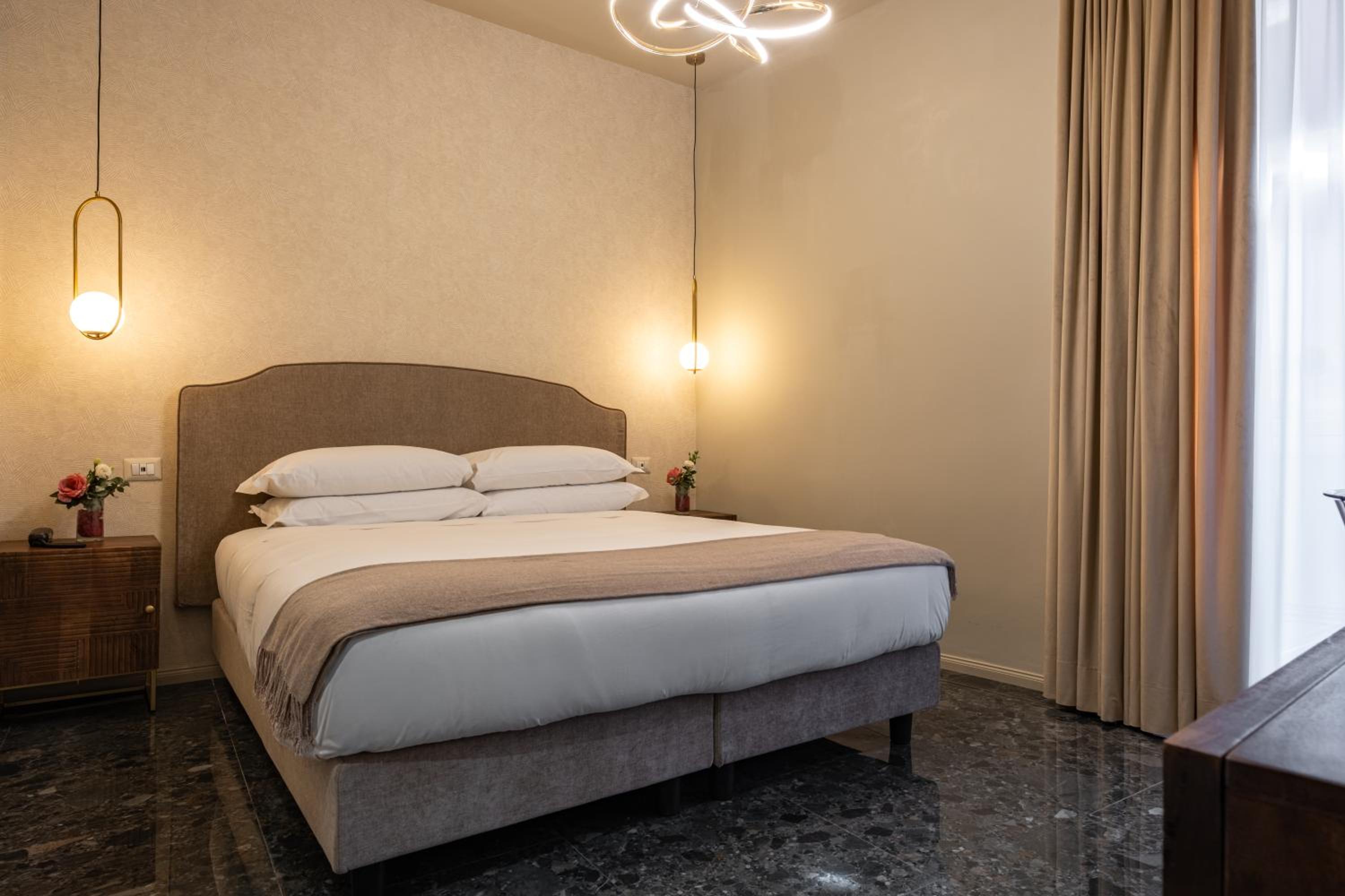 Roma suite hotel