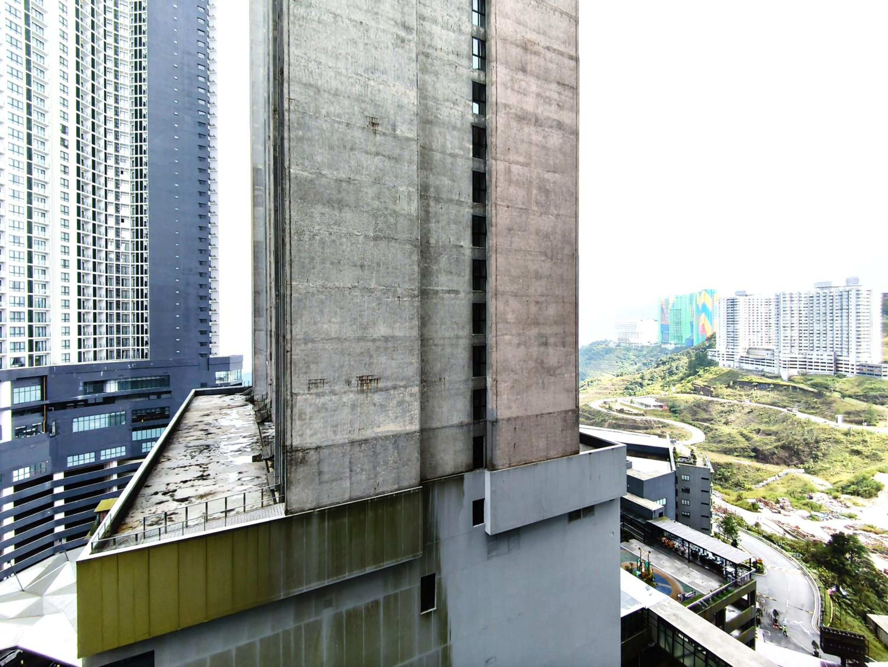 Genting SkyFoggyColdInn2R2B AT Ion Delemen