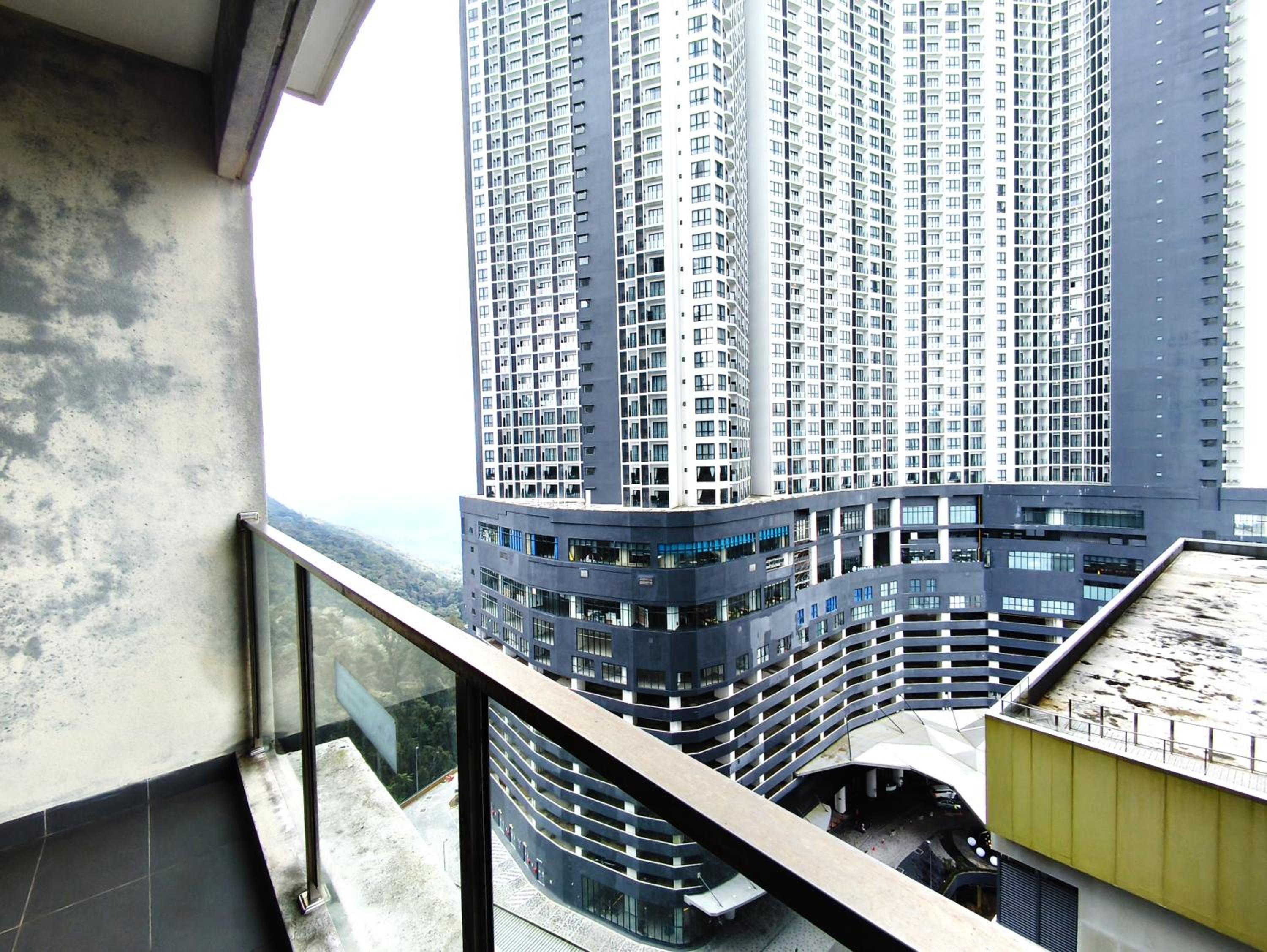 Genting SkyFoggyColdInn2R2B AT Ion Delemen