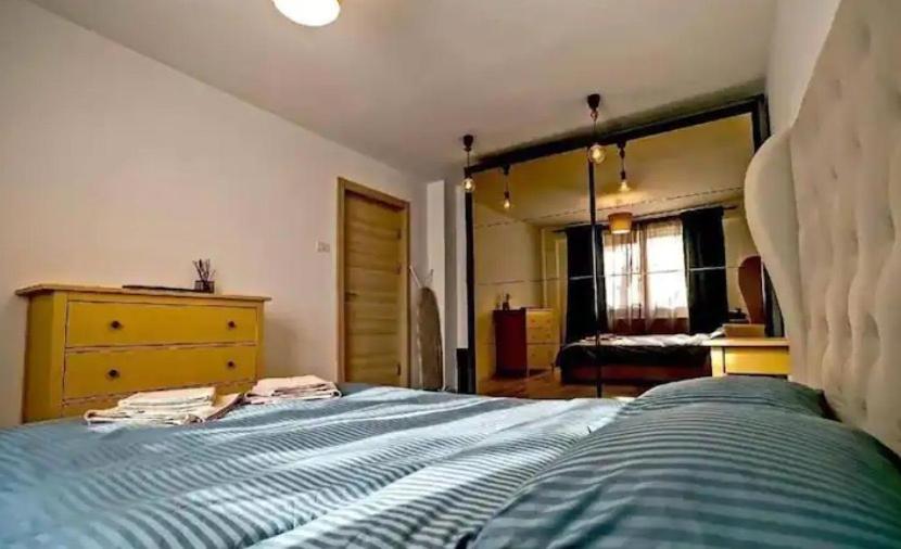 Luxury 2BR Apartment Victoriei with Parking!