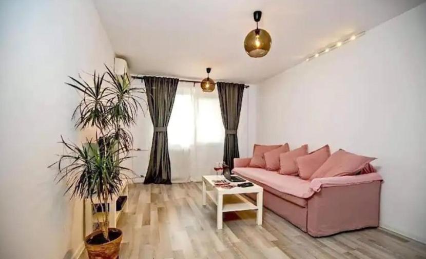 Luxury 2BR Apartment Victoriei with Parking!
