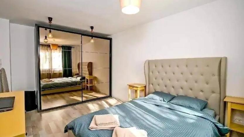 Luxury 2BR Apartment Victoriei with Parking!