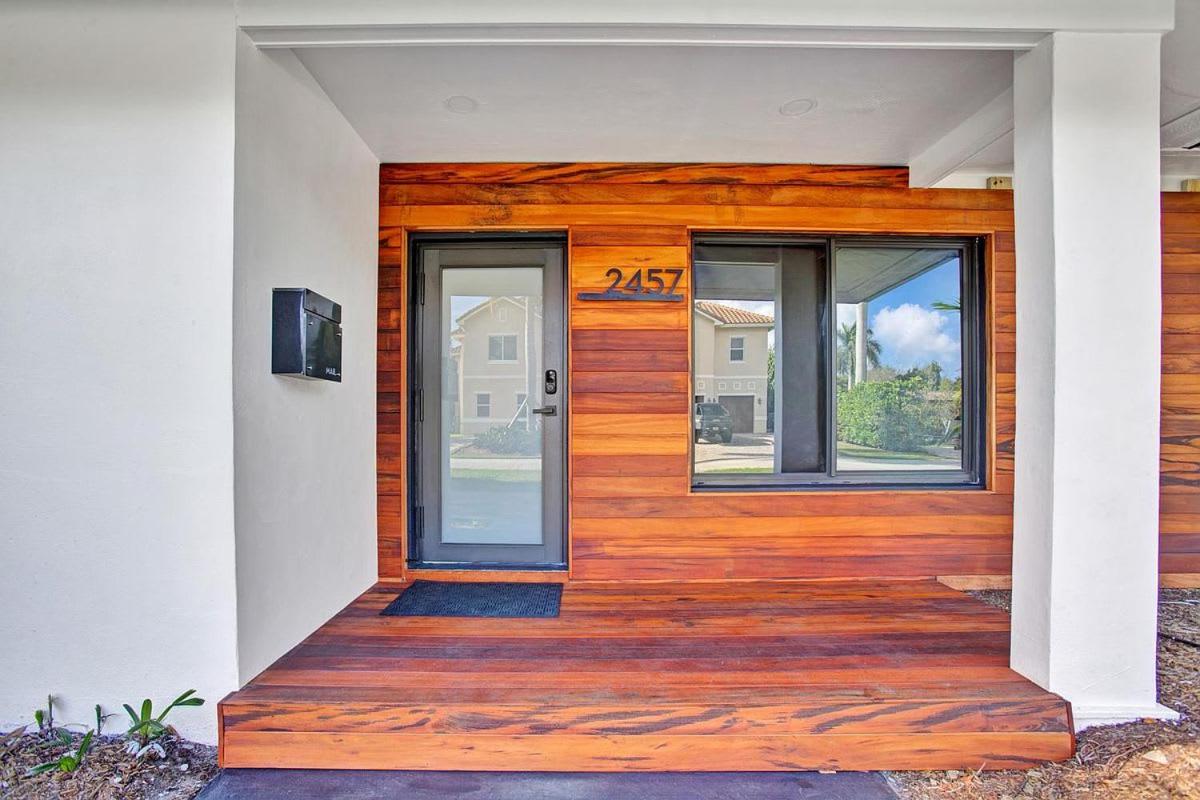Coral Lane by Rove Travel - Home with Pool & BBQ