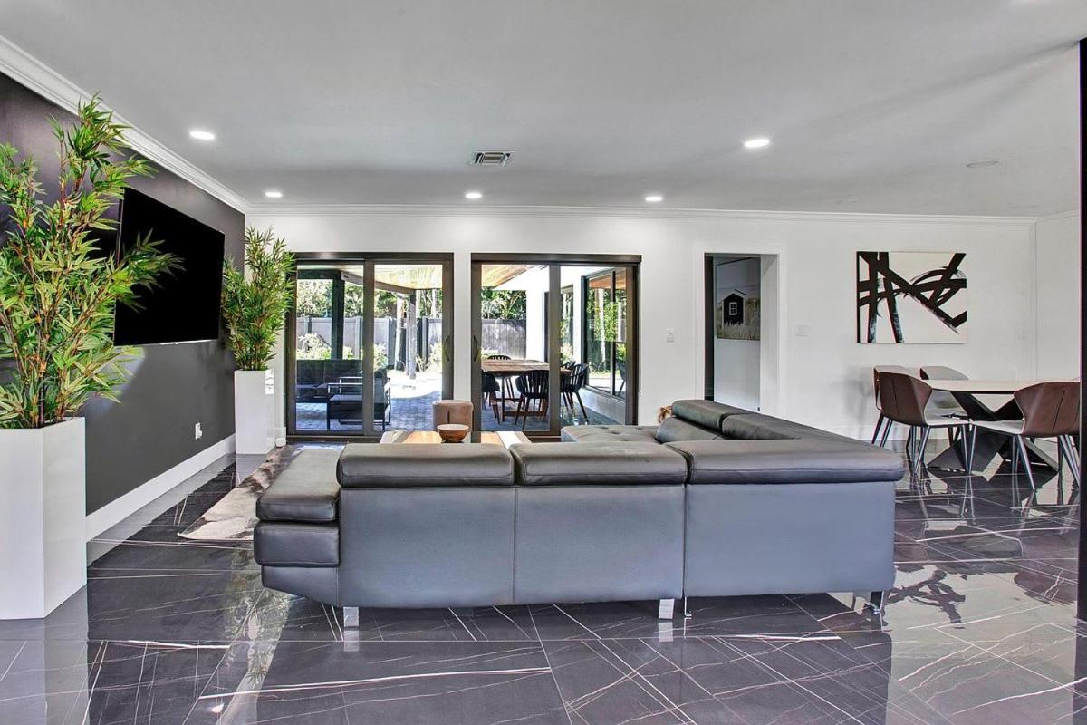 Coral Lane by Rove Travel - Home with Pool & BBQ