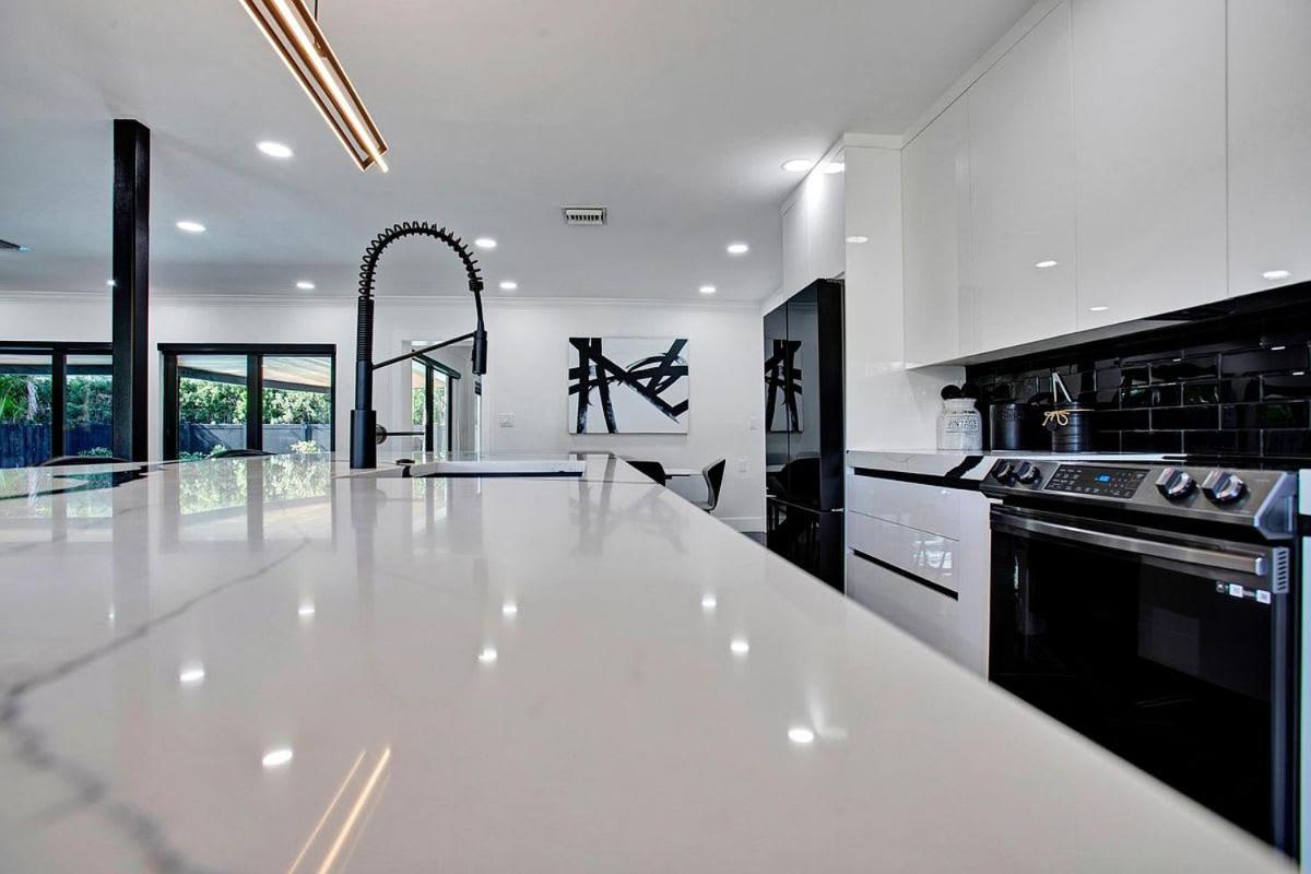 Coral Lane by Rove Travel - Home with Pool & BBQ