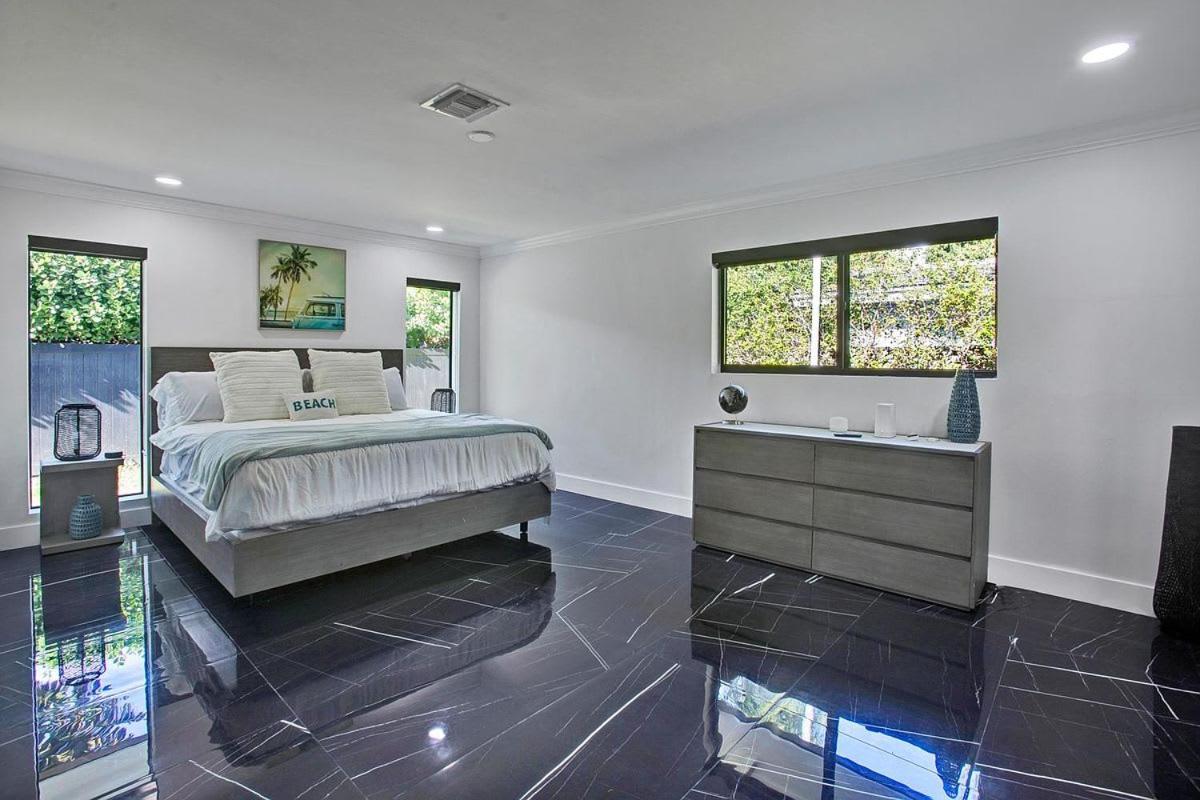 Coral Lane by Rove Travel - Home with Pool & BBQ