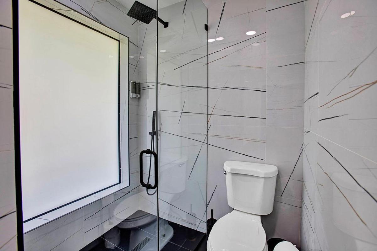 Coral Lane by Rove Travel - Home with Pool & BBQ